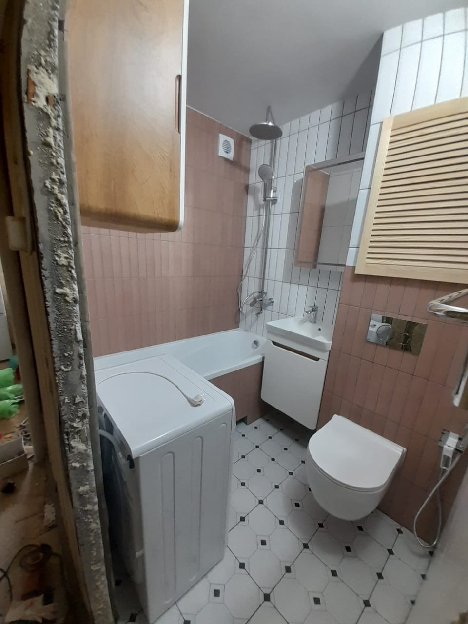 Ванная комната (ул. Минская д. 28). Ремонт санузла, туалета, ванной под ключ в Казани. Укладка плитки