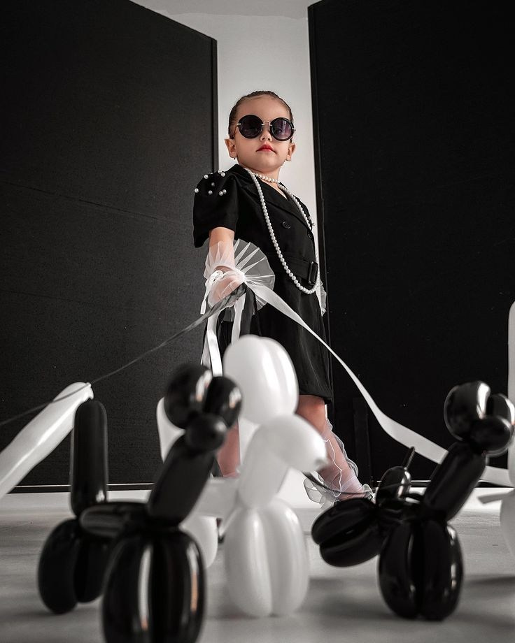 Детская фотосъемка с собачками из воздушных шариков