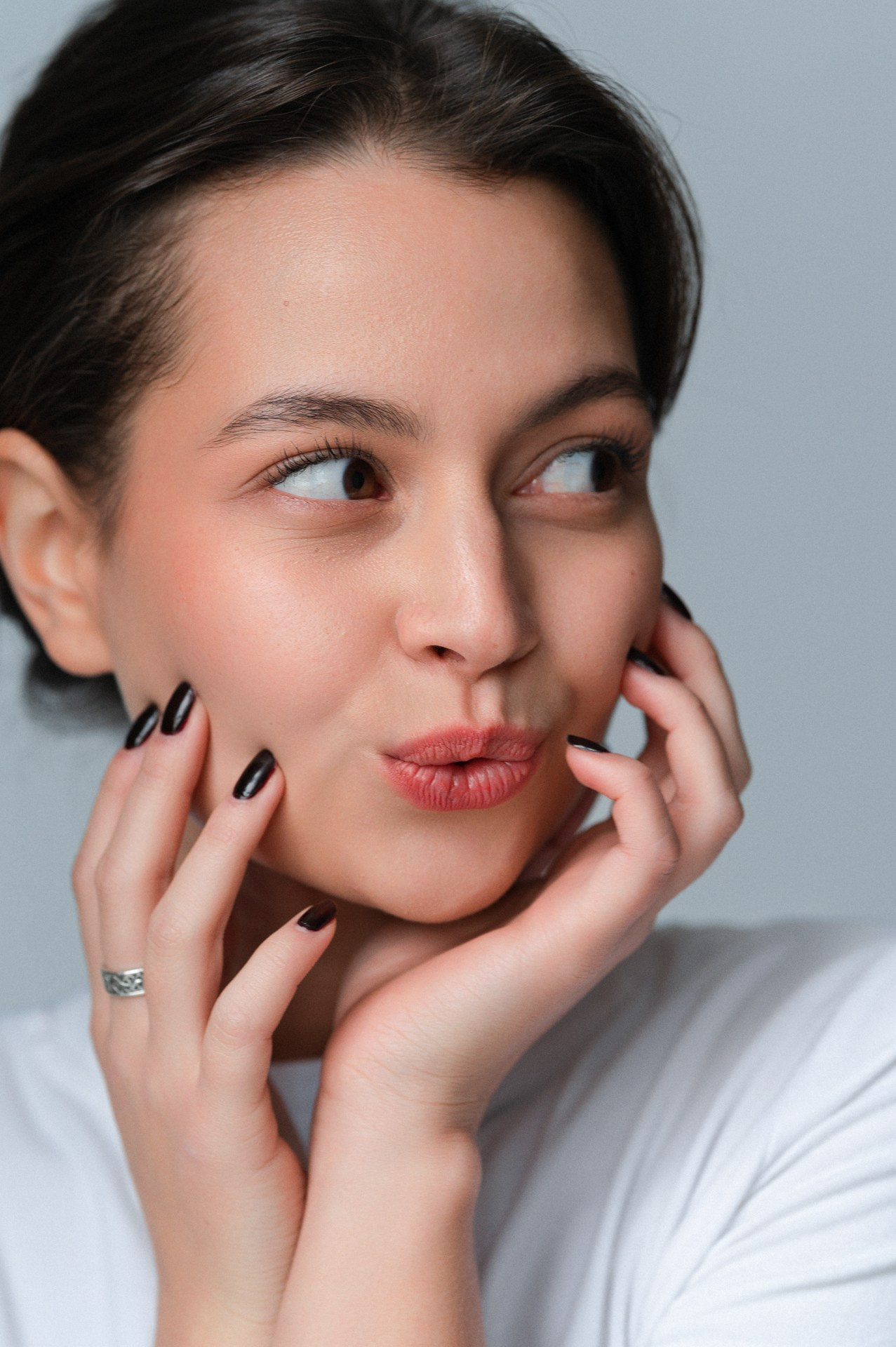 Выпускница РГИСИ, режиссёр Театра Кукол.