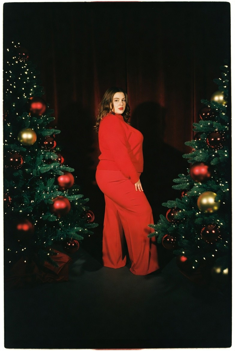 Плюс сайз в красном