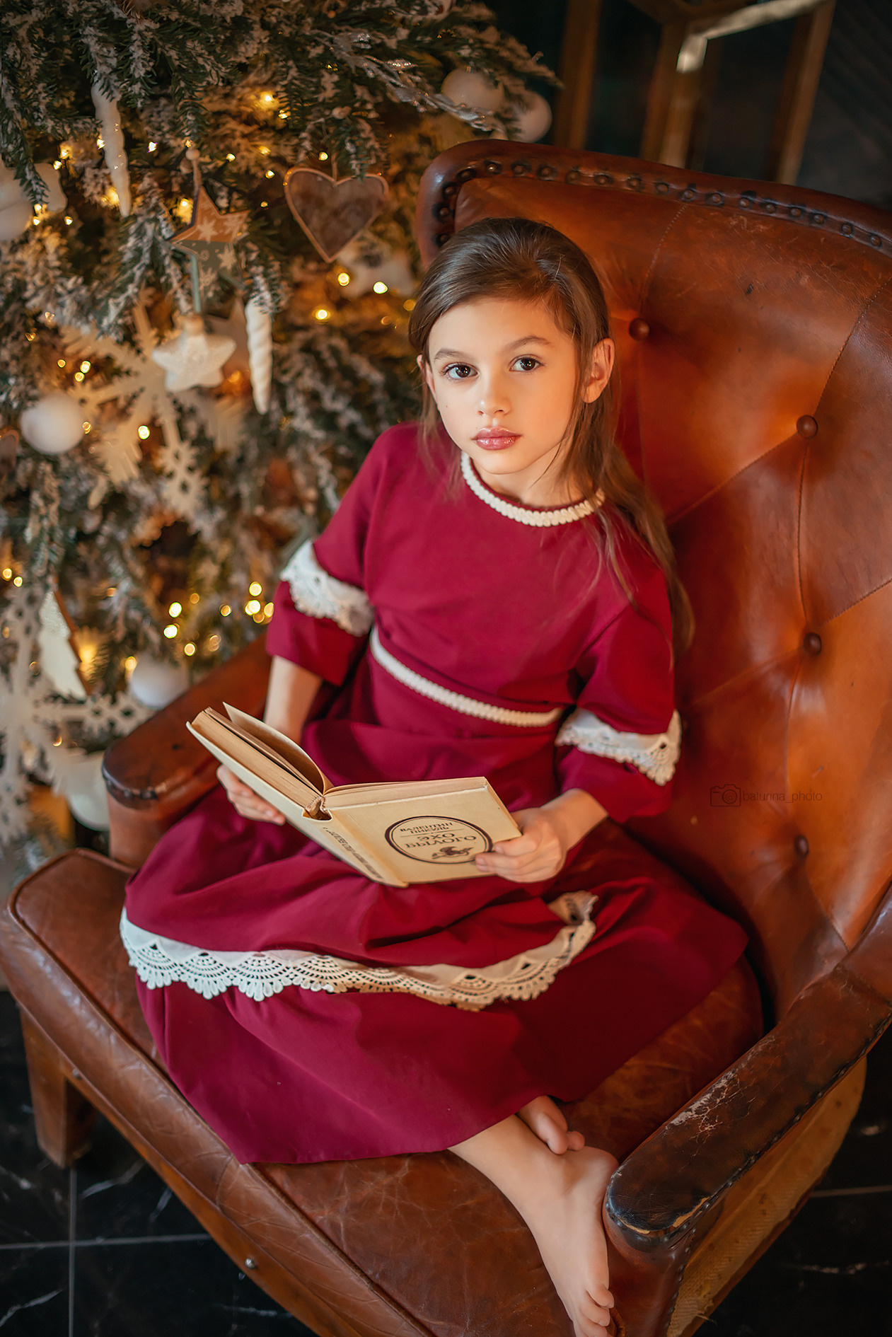 детская новогодняя фотосессия в студии у камина, Москва