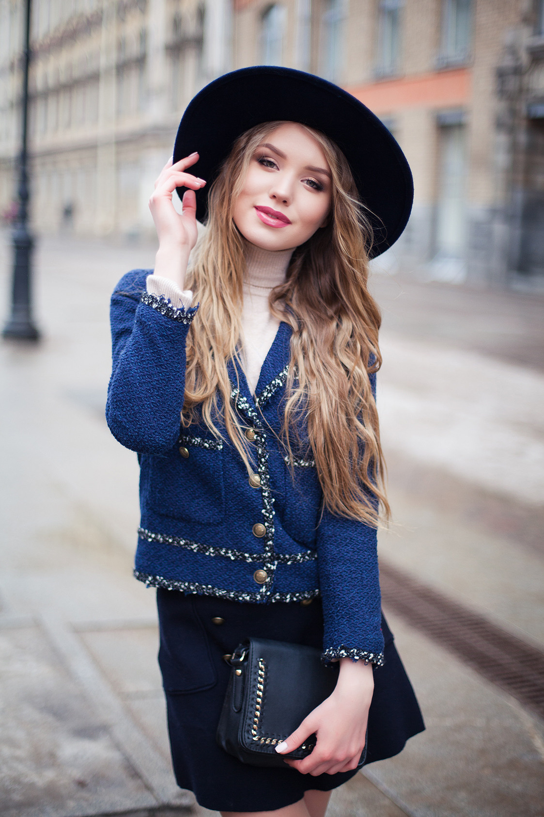 Фотосессия в стиле streetstyle в центре Санкт-Петербурга. Портретный фотограф в Санкт-Петербурге