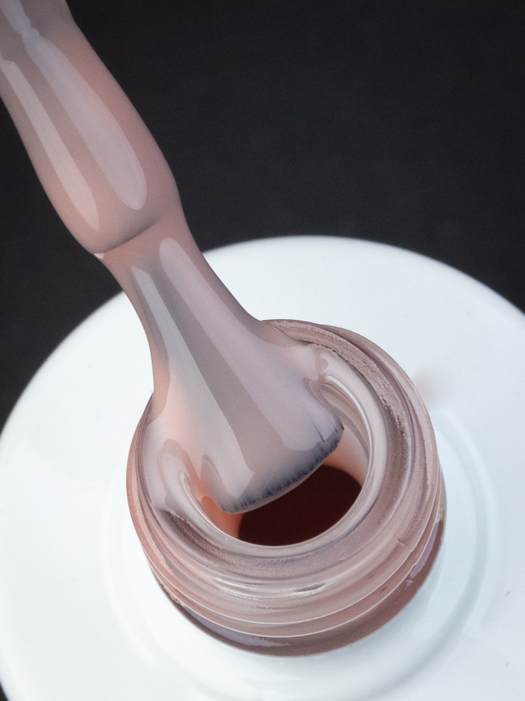 Kira на чёрном. Александр Стряпунин — предметный фотограф в Улан-Удэ