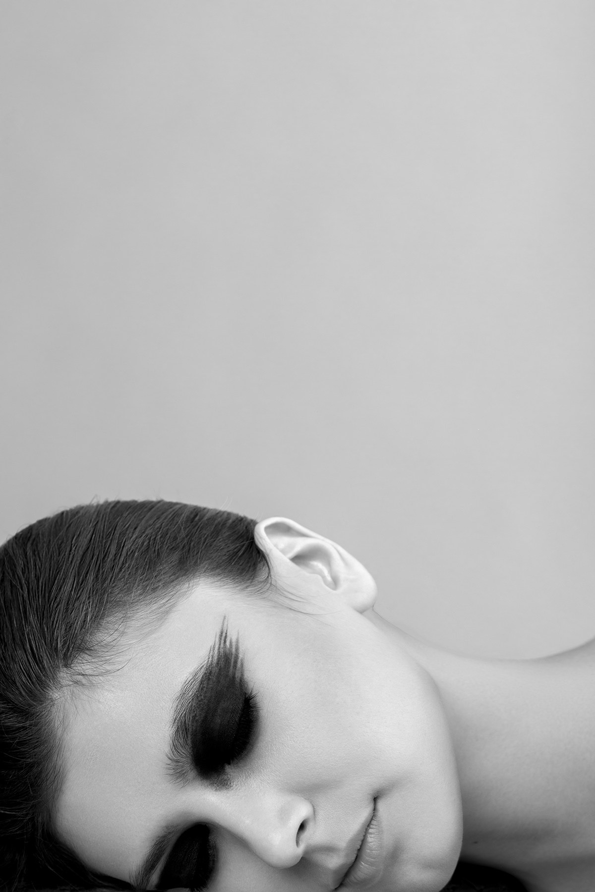 Natural retouching for EYEREPUBLIC magazine. Предметный фотограф в Краснодаре| Женя Елгина