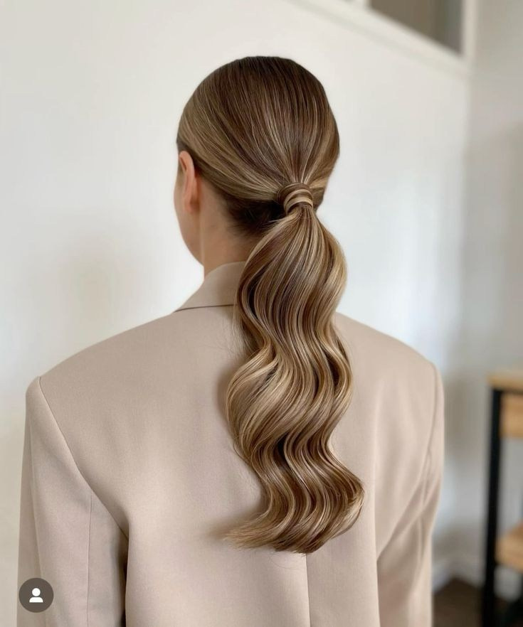 Образ невесты. Платье, макияж и укладка. Валеева Виктория | Свадебный фотограф в Ростове-на-Дону и Москве