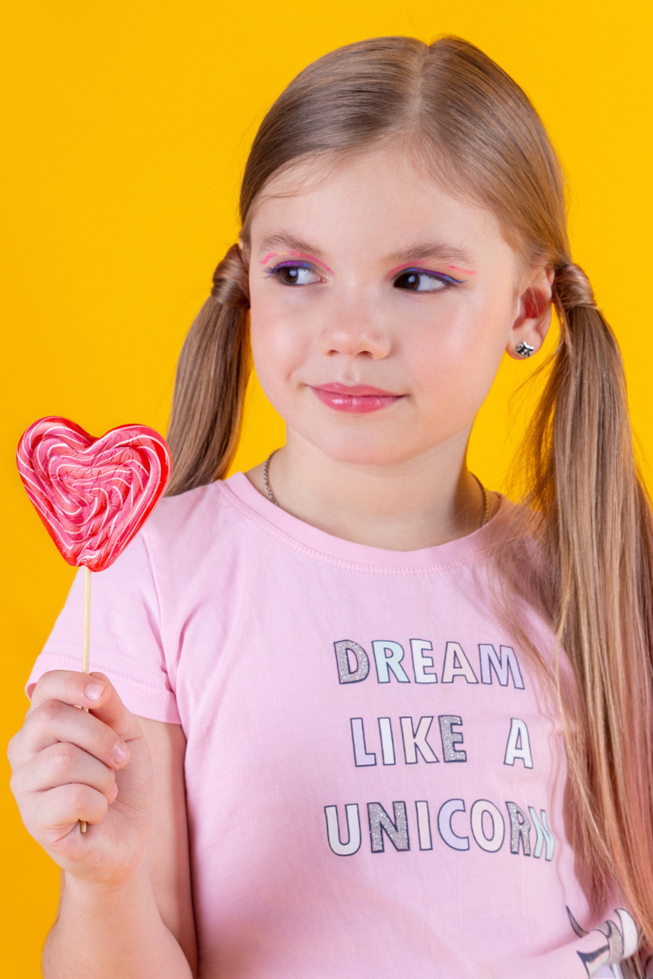 Фрукты и конфеты. Фотограф Екатерина Голицына