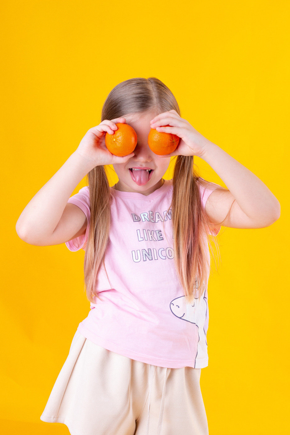 Фрукты и конфеты. Фотограф Екатерина Голицына