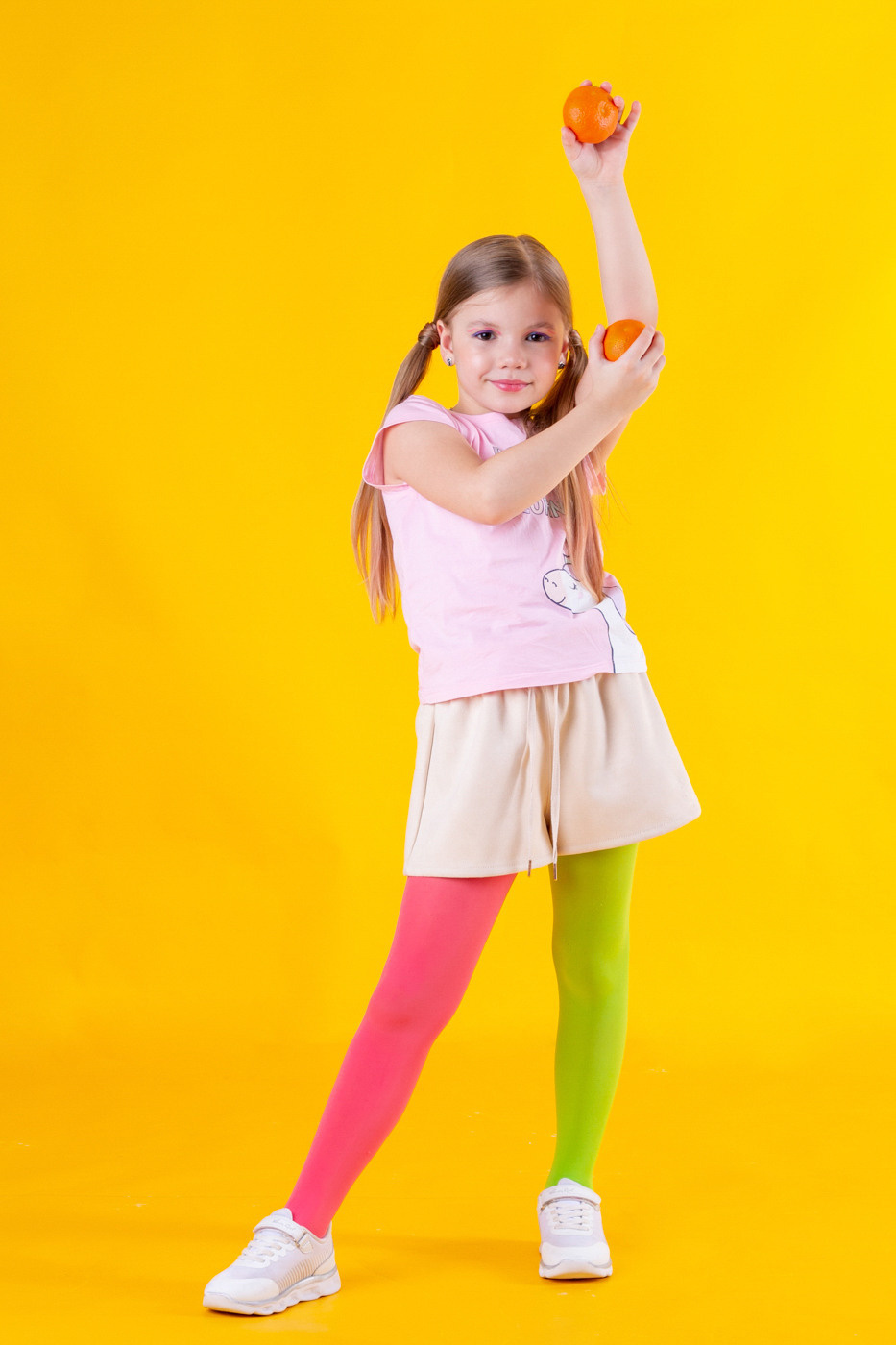 Фрукты и конфеты. Фотограф Екатерина Голицына