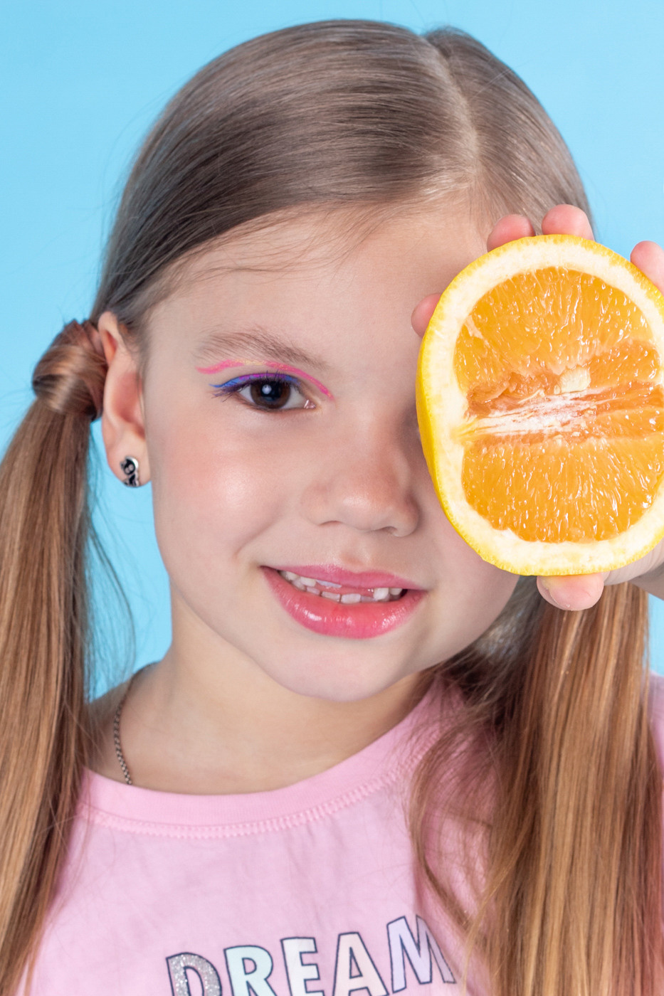 Фрукты и конфеты. Фотограф Екатерина Голицына