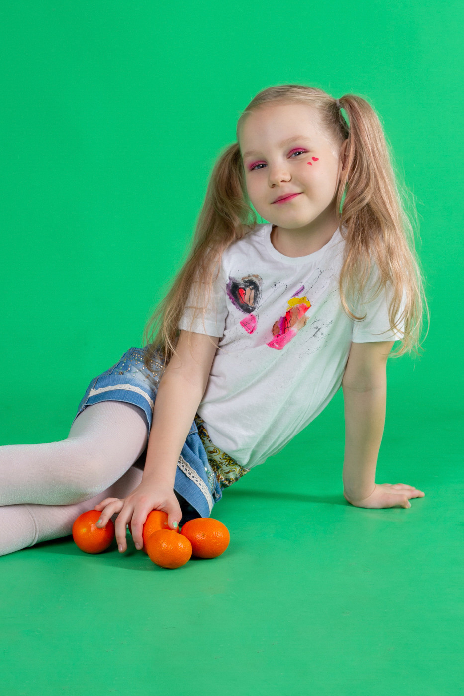 Фрукты и конфеты. Фотограф Екатерина Голицына