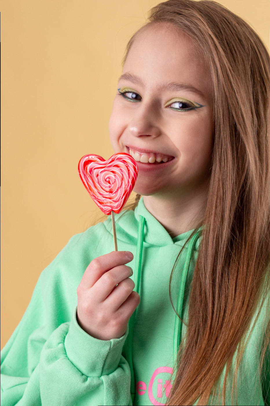 Фрукты и конфеты. Фотограф Екатерина Голицына