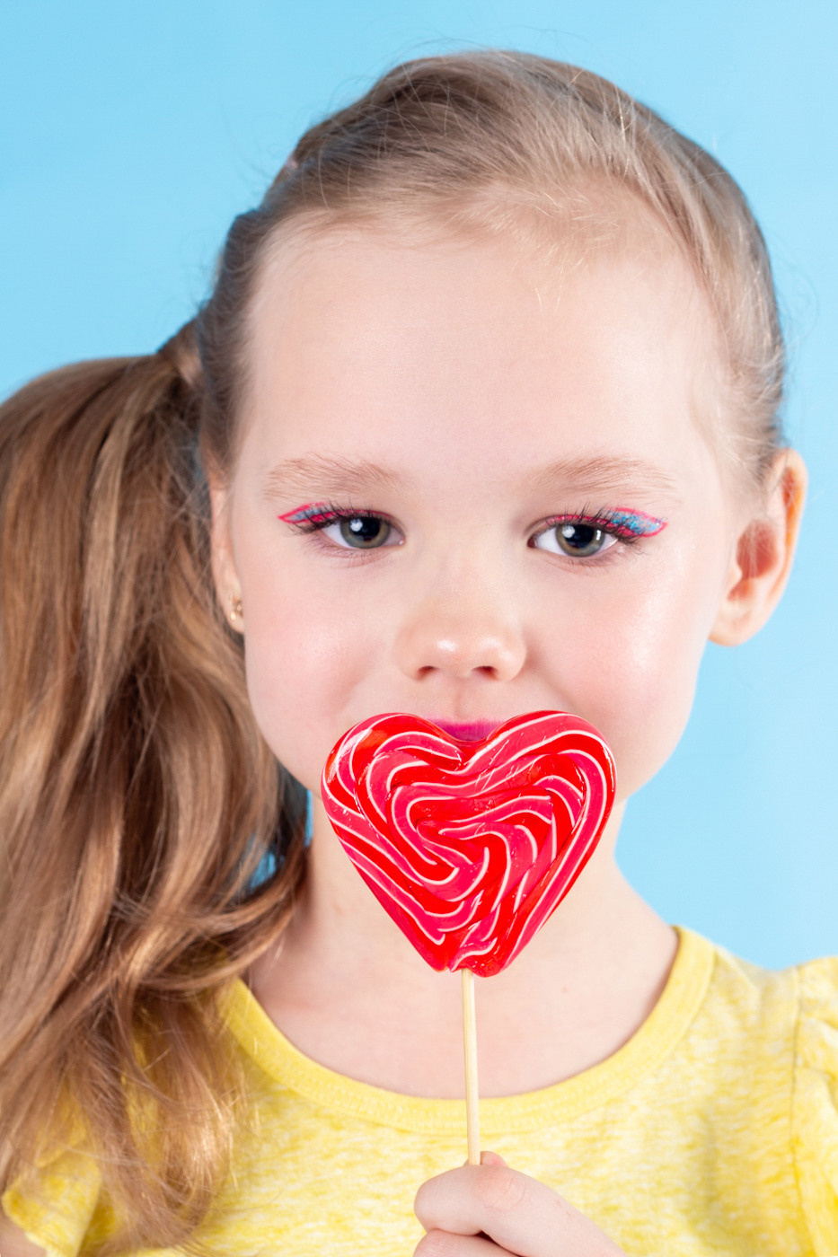 Фрукты и конфеты. Фотограф Екатерина Голицына