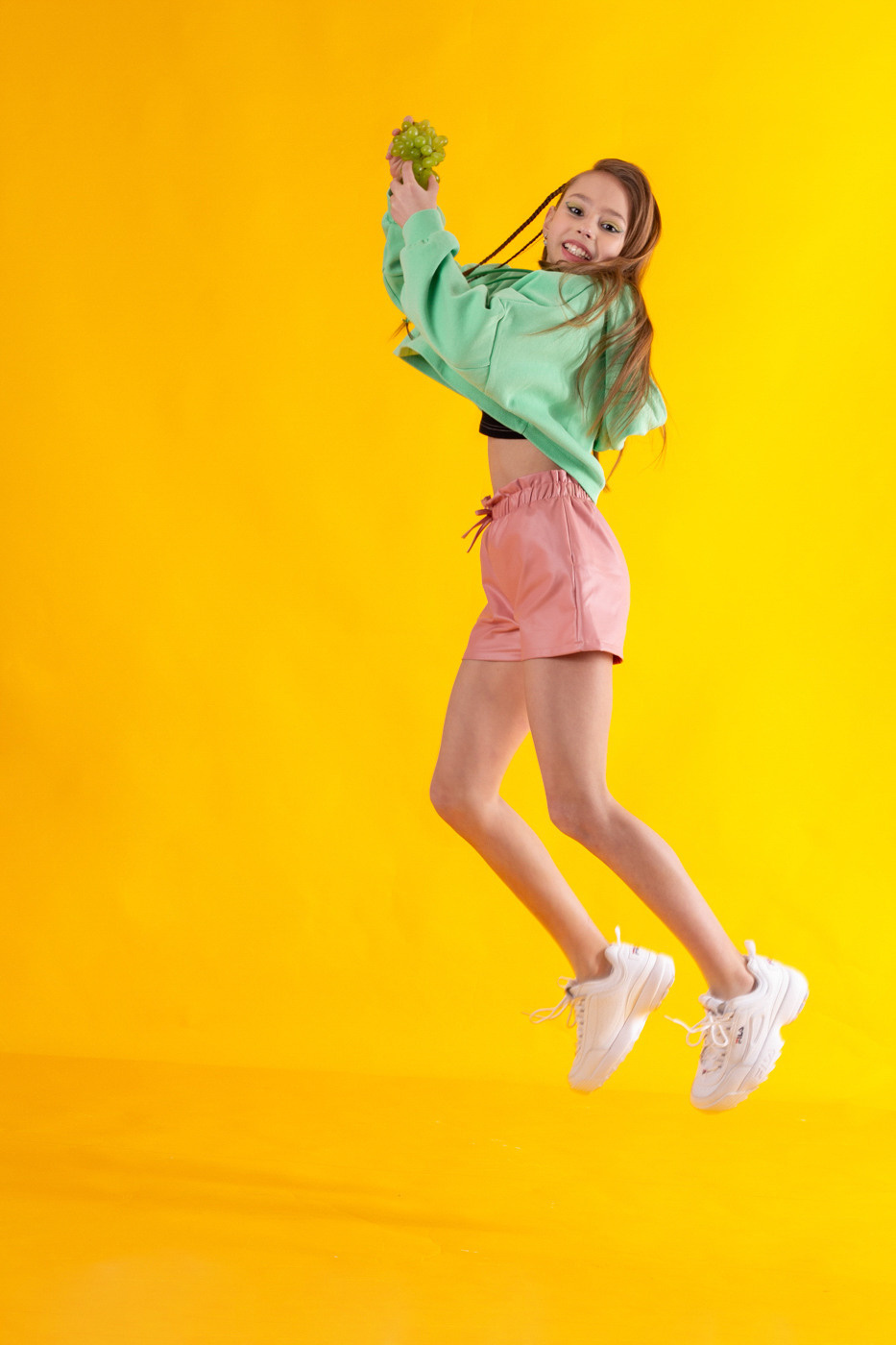 Фрукты и конфеты. Фотограф Екатерина Голицына