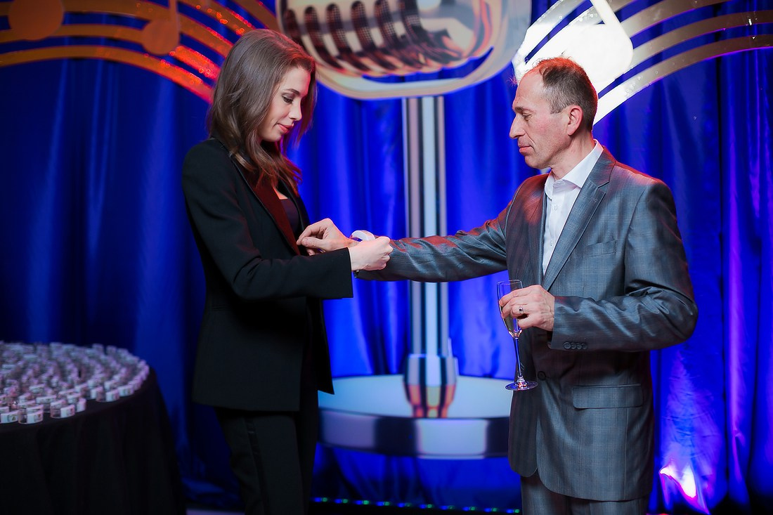 Фотосъемка новогоднего корпоратива Медипал. Репортажный фотограф Борис Геер