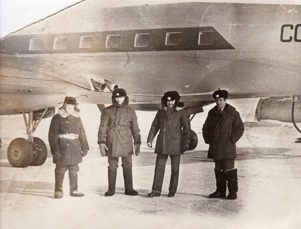 Исторические фотографии. Фотоальбом показывающий увлекательный мир авиации и мир медведей Андрея Иванова