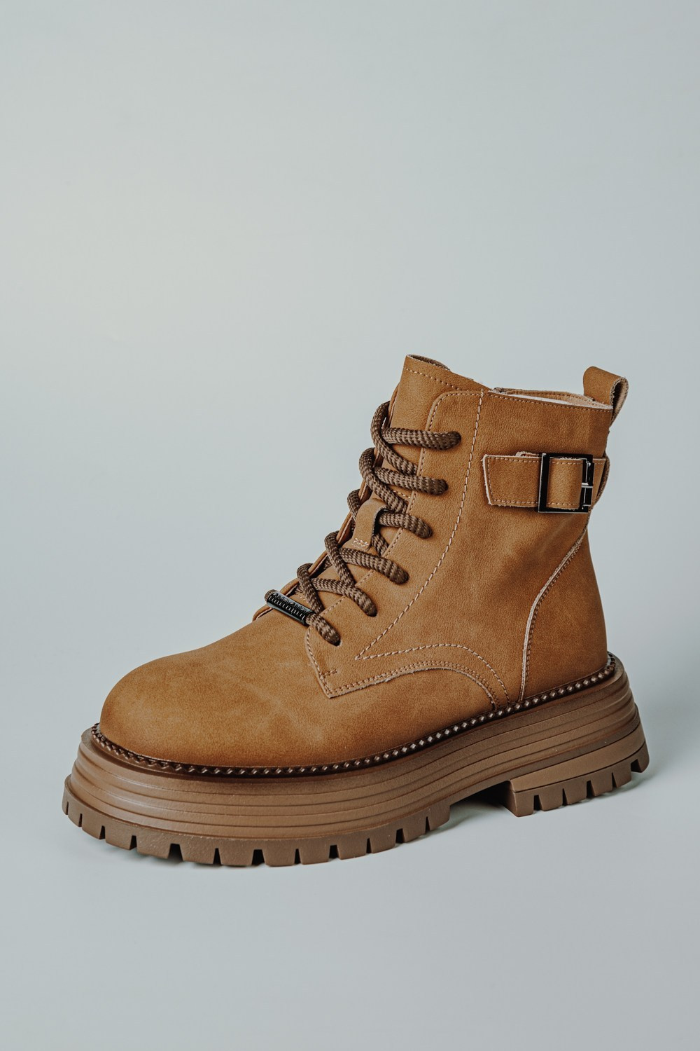 Обувь на модели. Фотограф Алексей Зозин в Москве