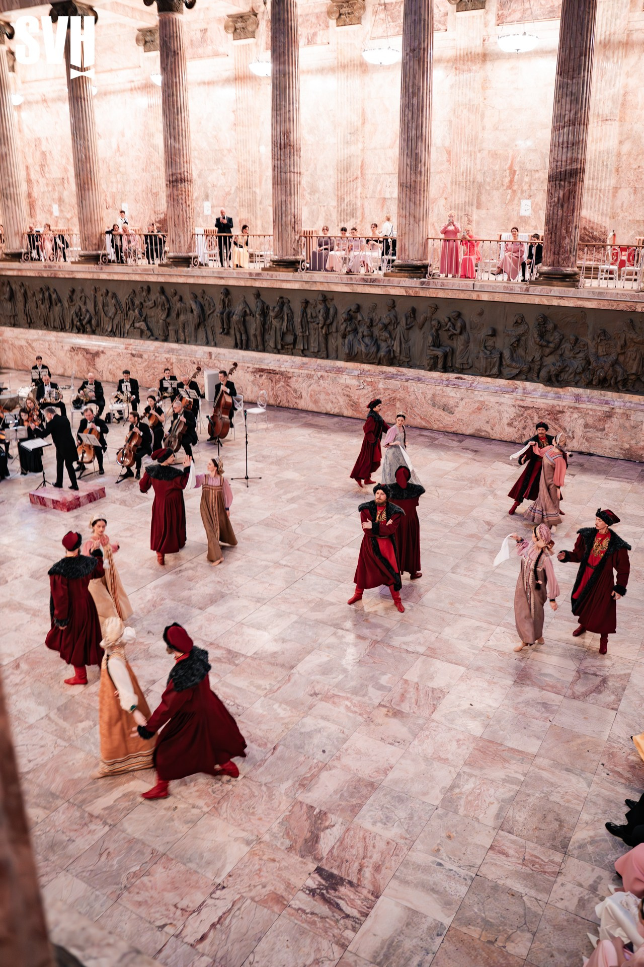 Пасхальный бал Петра Аксёнова