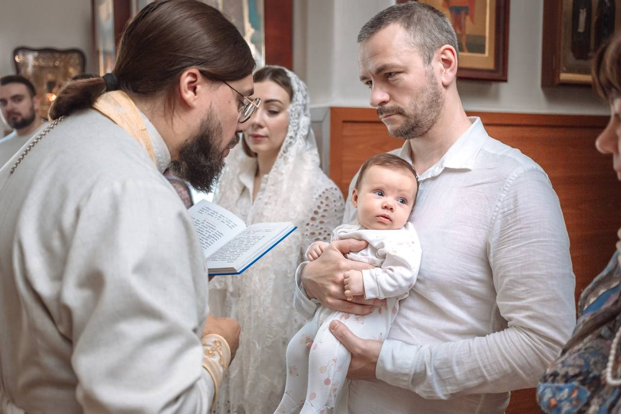 Фотосъёмка таинства крещения. Фотограф на крестины. GagarinProArt