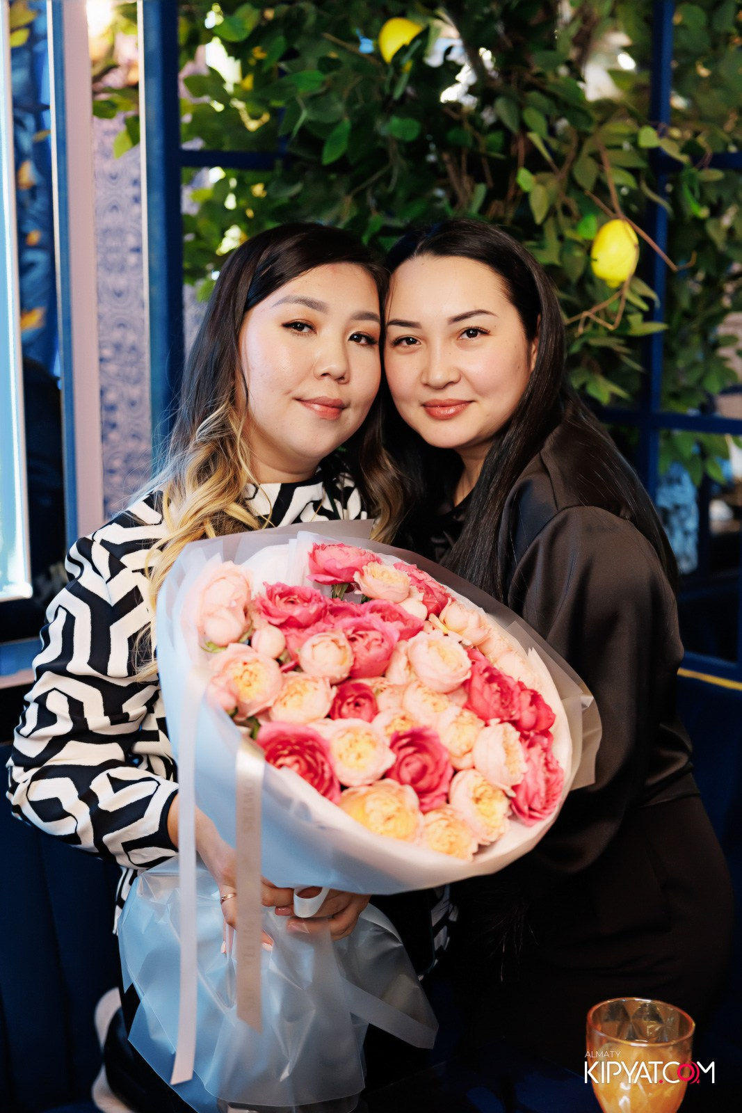 УХО И МЕДВЕДЬ НА ГАГАРИНА. КИПЯТКОМ АЛМАТЫ!