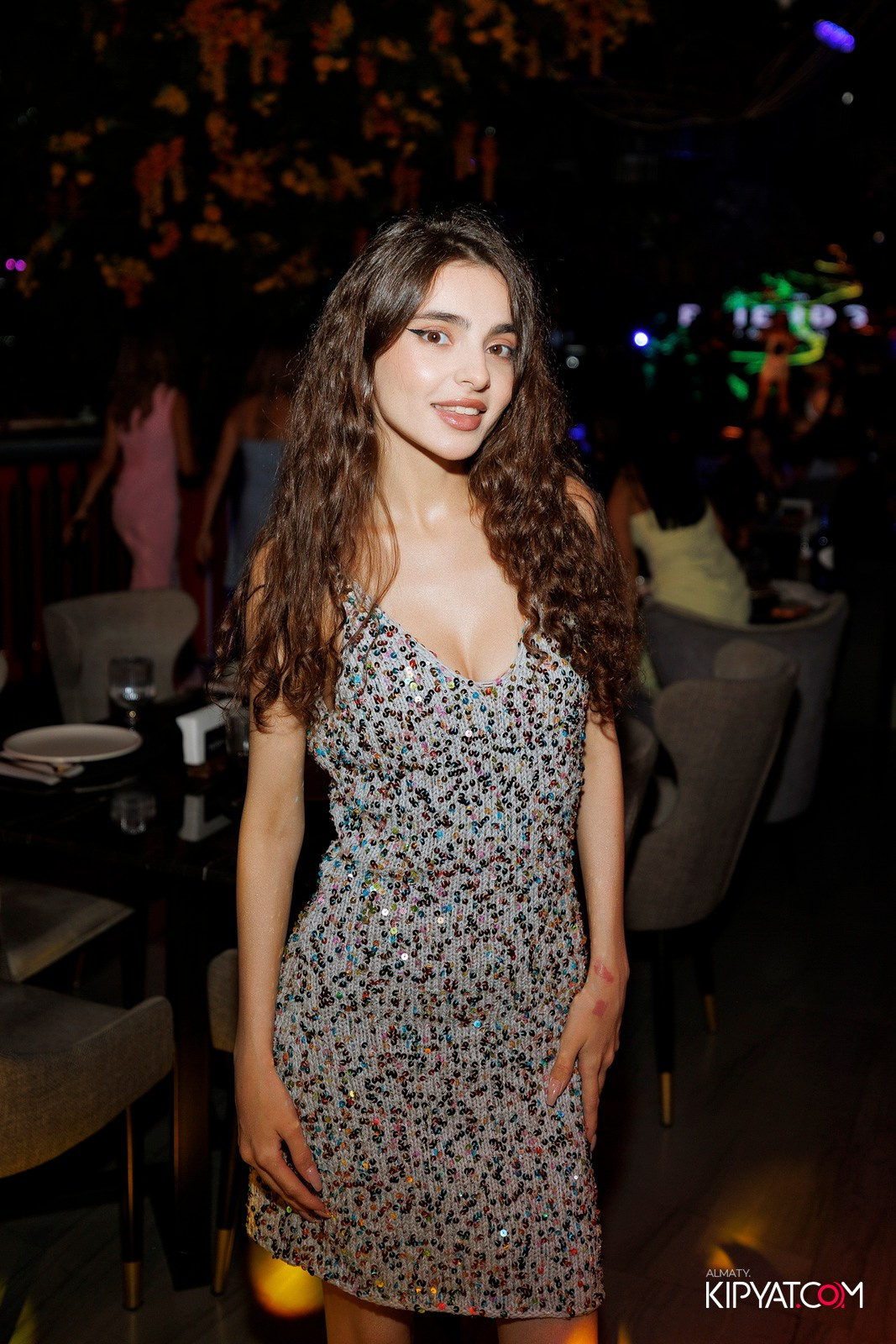 FRIENDS BAR & TERRACE. КИПЯТКОМ АЛМАТЫ! Фотосъемка мероприятий в Алматы