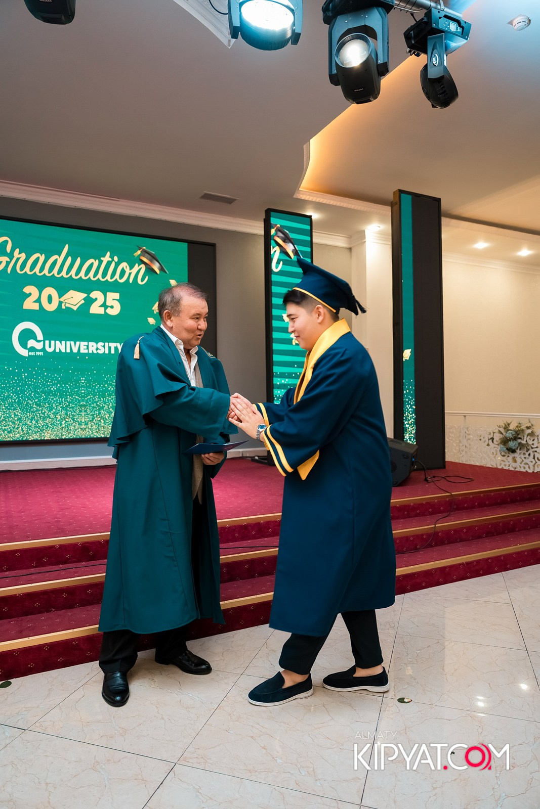 GRADUATION 2025 Q UNIVERSITY. КИПЯТКОМ АЛМАТЫ!