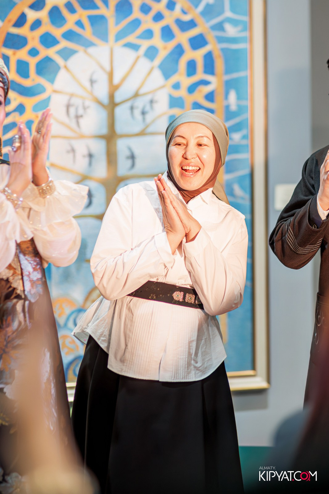 FASHION ПОКАЗ, КАЗАХСКОЙ НАЦИОНАЛЬНОЙ ОДЕЖДЫ. КИПЯТКОМ АЛМАТЫ!