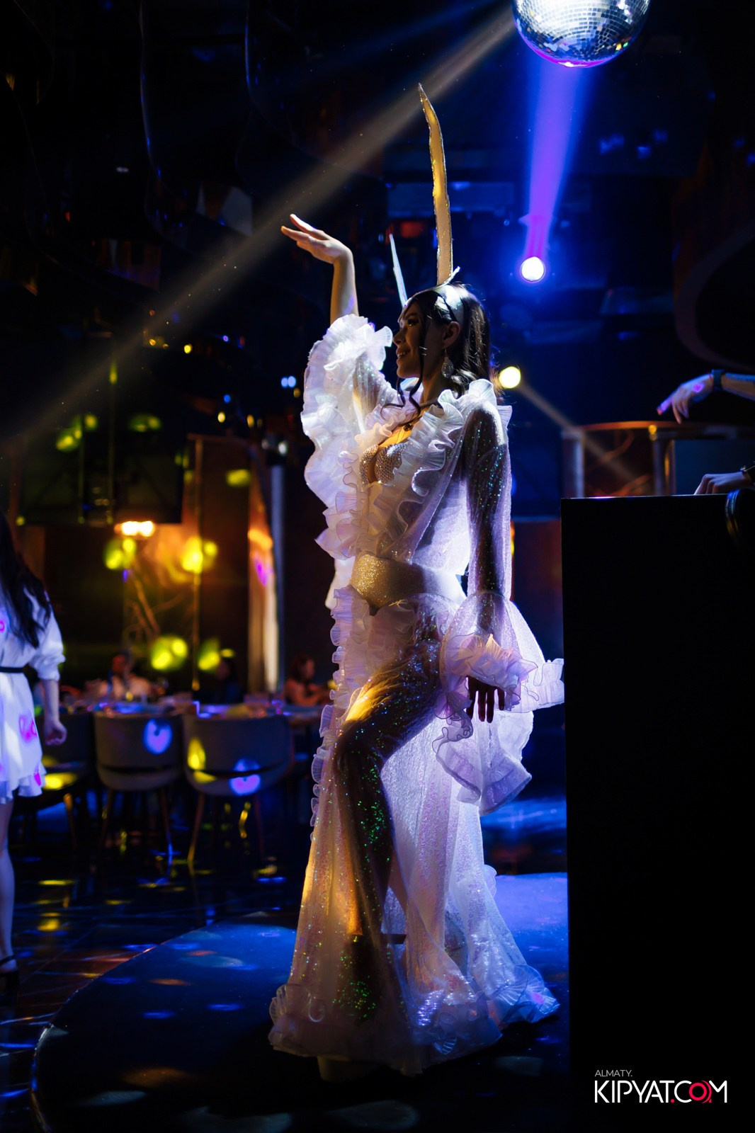 MOOD KARAOKE & TERRACE. КИПЯТКОМ АЛМАТЫ!