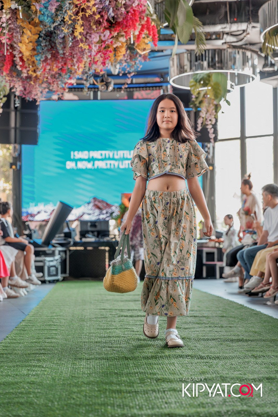 PROM KIDS FASHION SHOW. КИПЯТКОМ АЛМАТЫ!