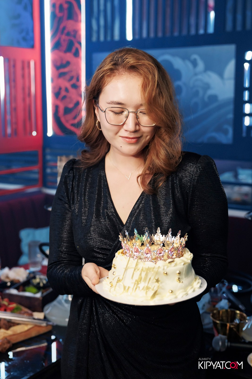 ЗАЯ, НА БИС. КИПЯТКОМ АЛМАТЫ!