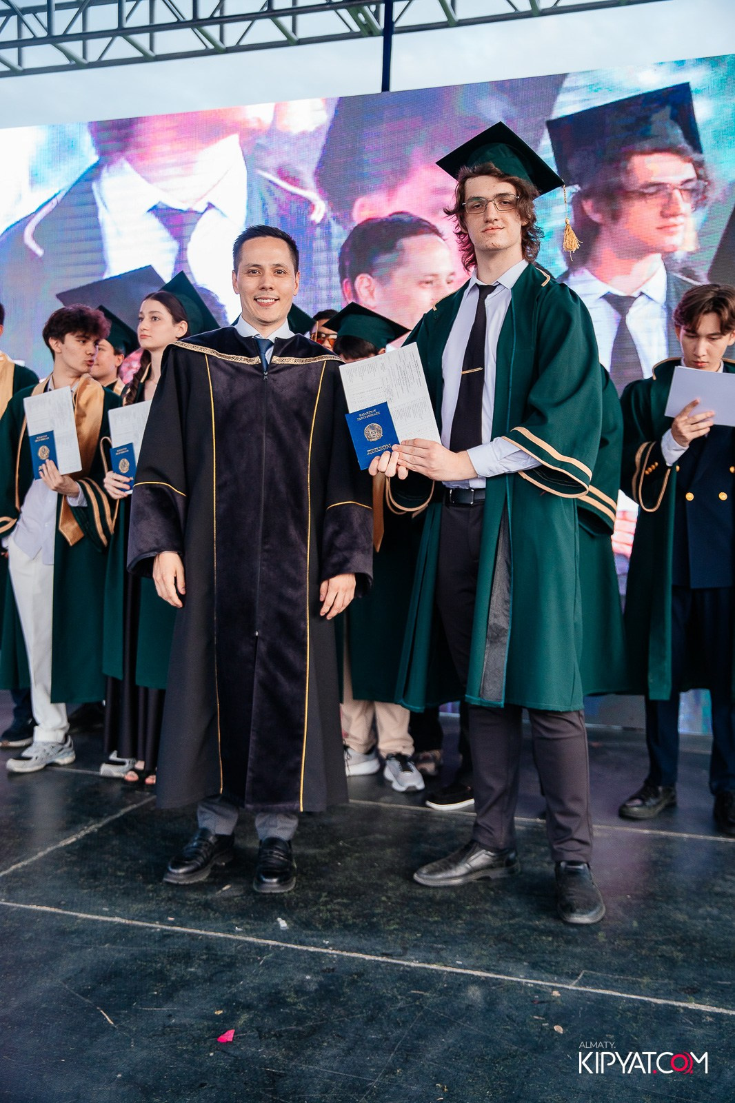 ВРУЧЕНИЕ ДИПЛОМОВ — НАРХОЗ КОЛЛЕДЖ. Part 4. КИПЯТКОМ АЛМАТЫ!