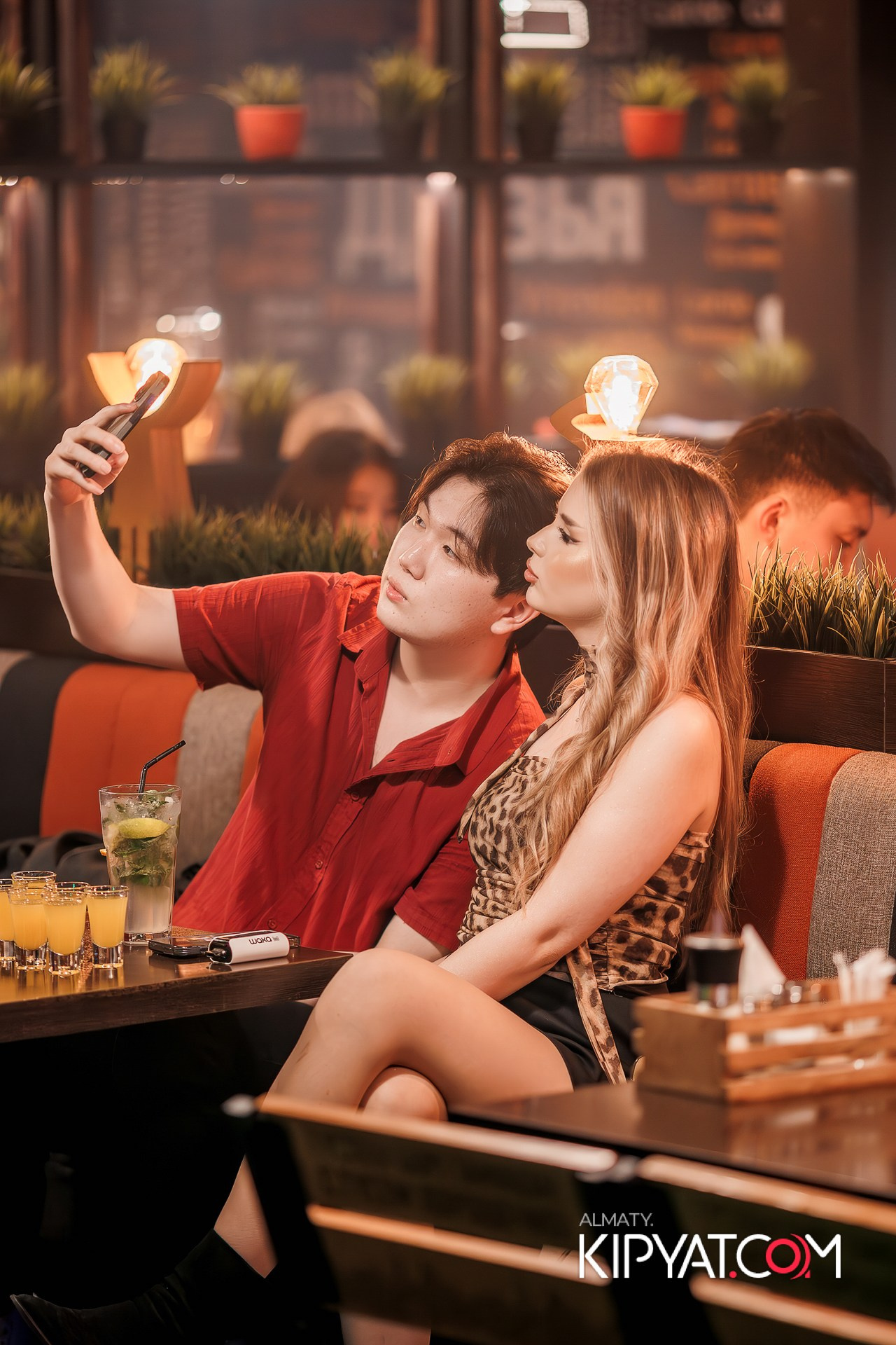 ШАШЛЫКОФФ. КИПЯТКОМ АЛМАТЫ!