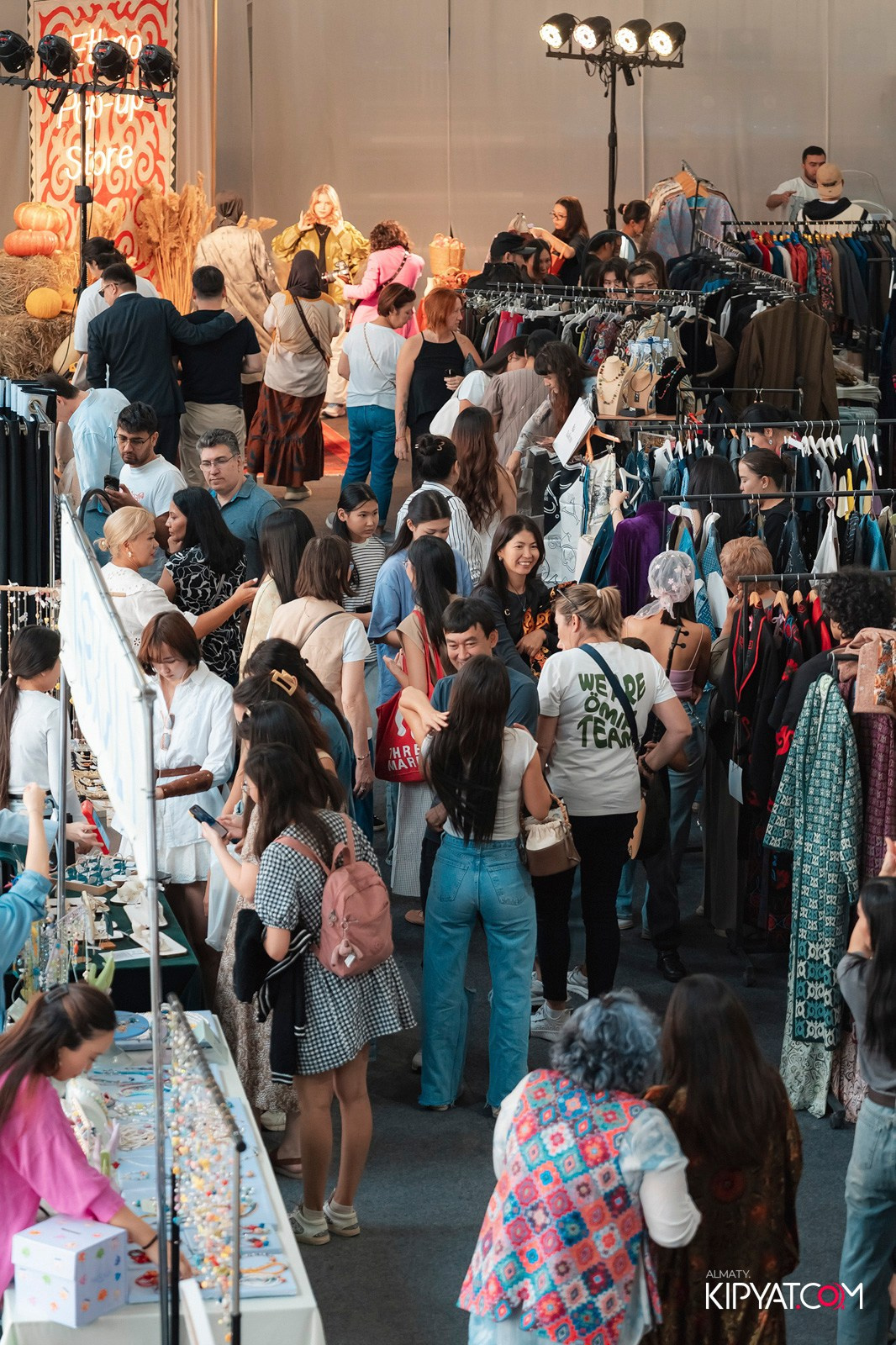 ETHNO POP-UP STORE, SABANTOI B SADU ARENA. КИПЯТКОМ АЛМАТЫ!