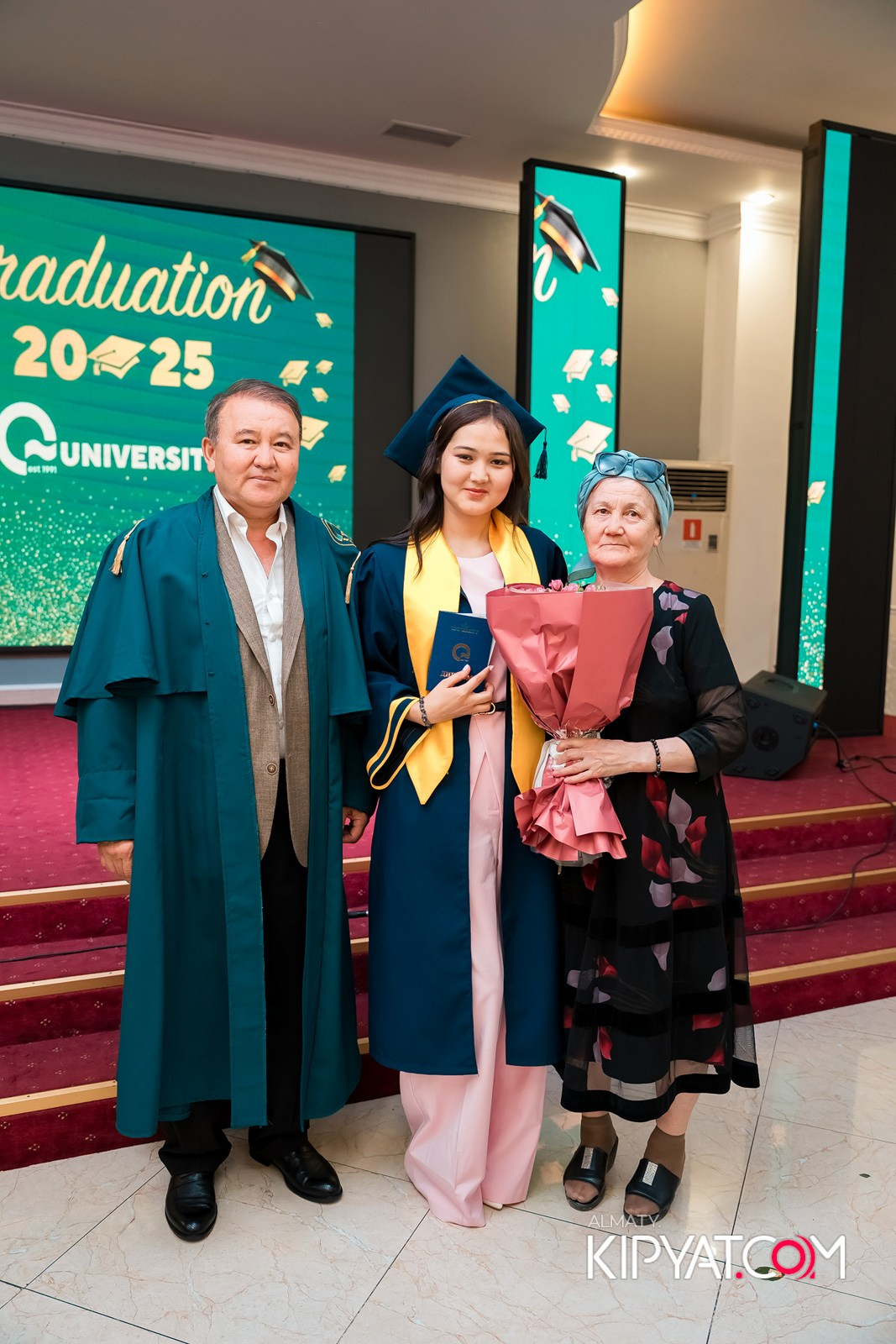 GRADUATION 2025 Q UNIVERSITY. КИПЯТКОМ АЛМАТЫ!