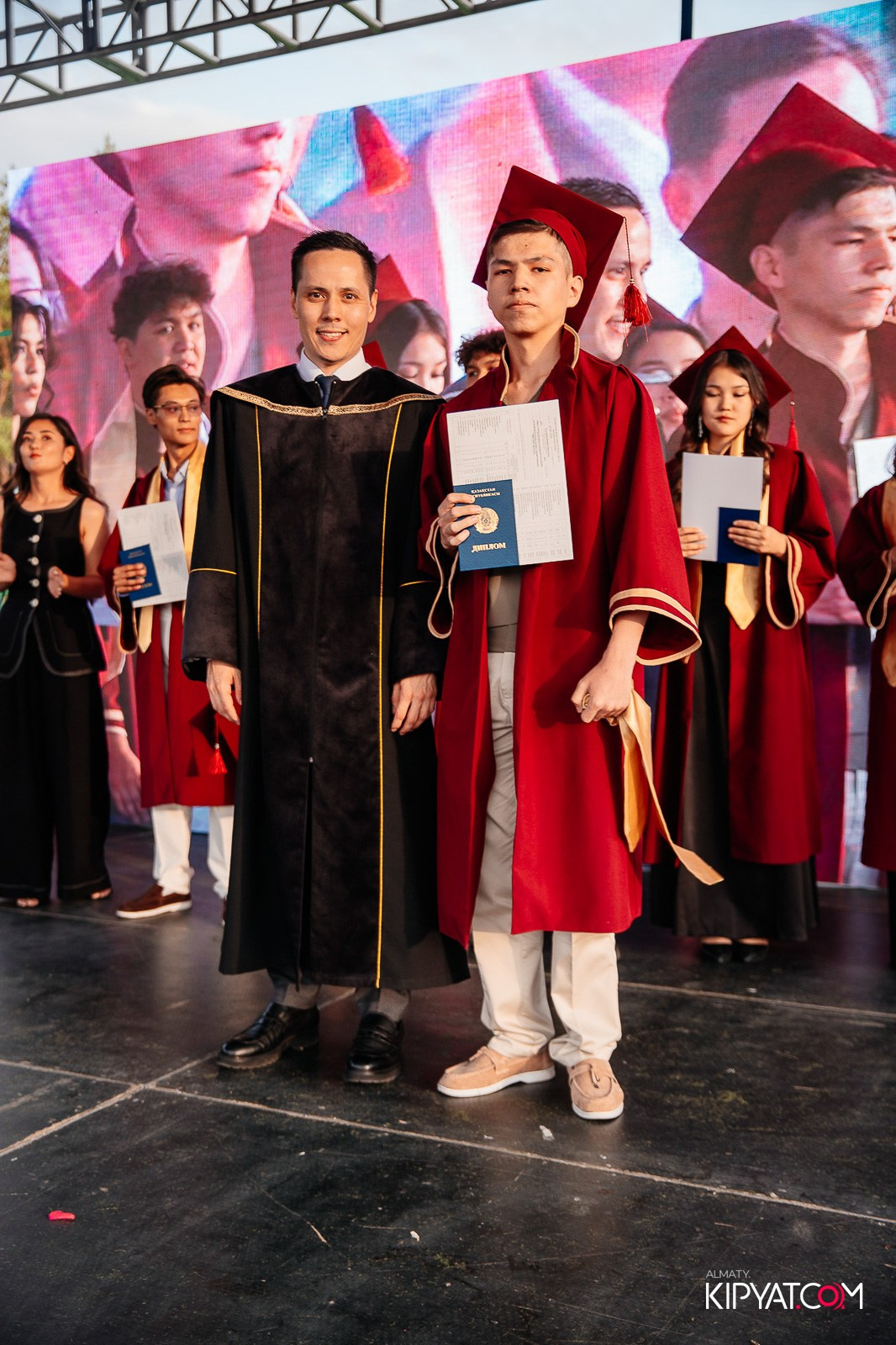 ВРУЧЕНИЕ ДИПЛОМОВ — НАРХОЗ КОЛЛЕДЖ. Part 4. КИПЯТКОМ АЛМАТЫ!