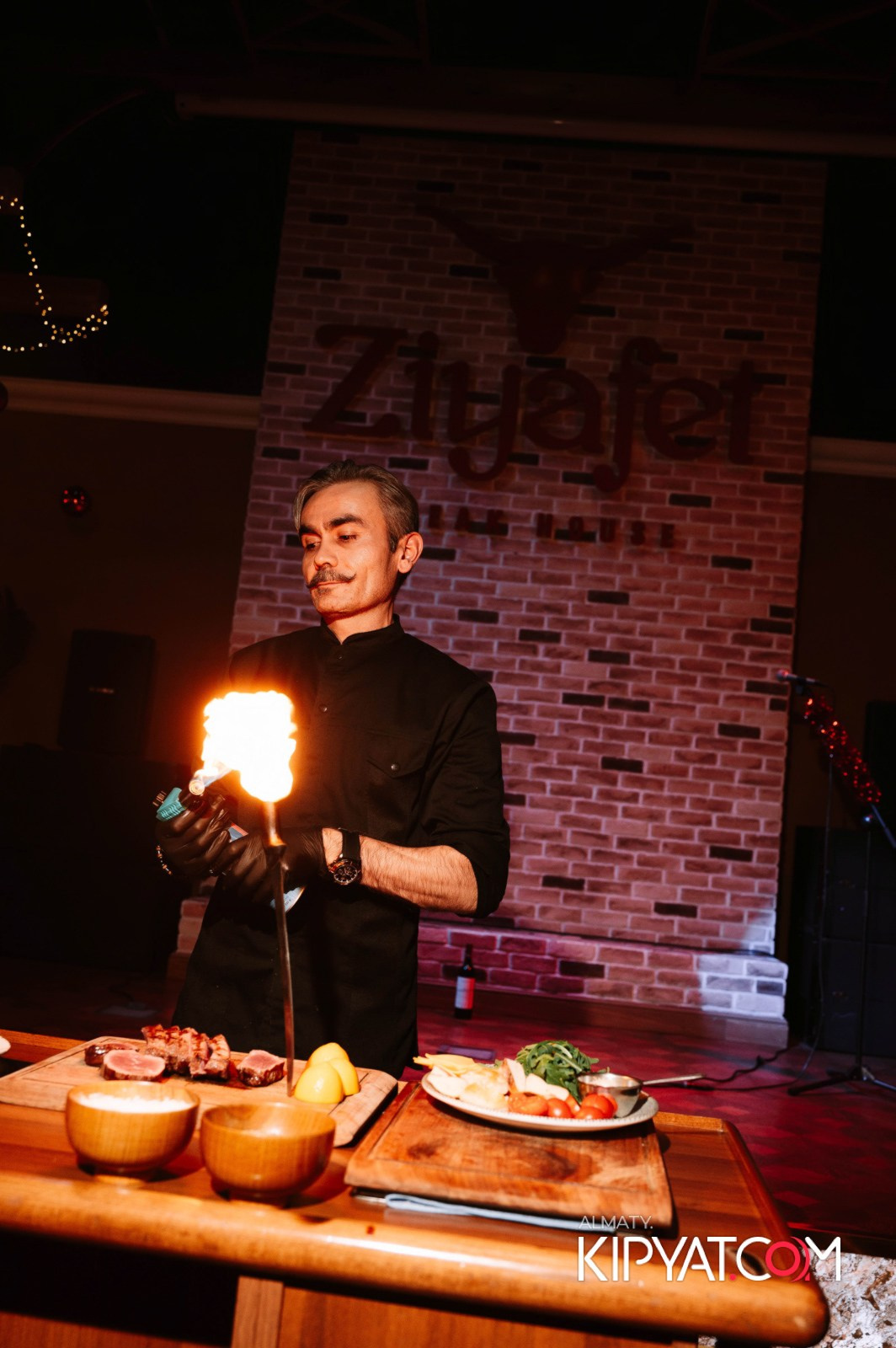 ZIYAFET STEAK HOUSE. КИПЯТКОМ АЛМАТЫ!