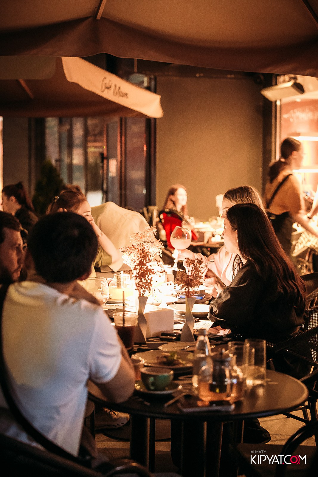 ДЕНЬ РОЖДЕНИЯ CAFE MAIN — 1 ГОД. КИПЯТКОМ АЛМАТЫ!