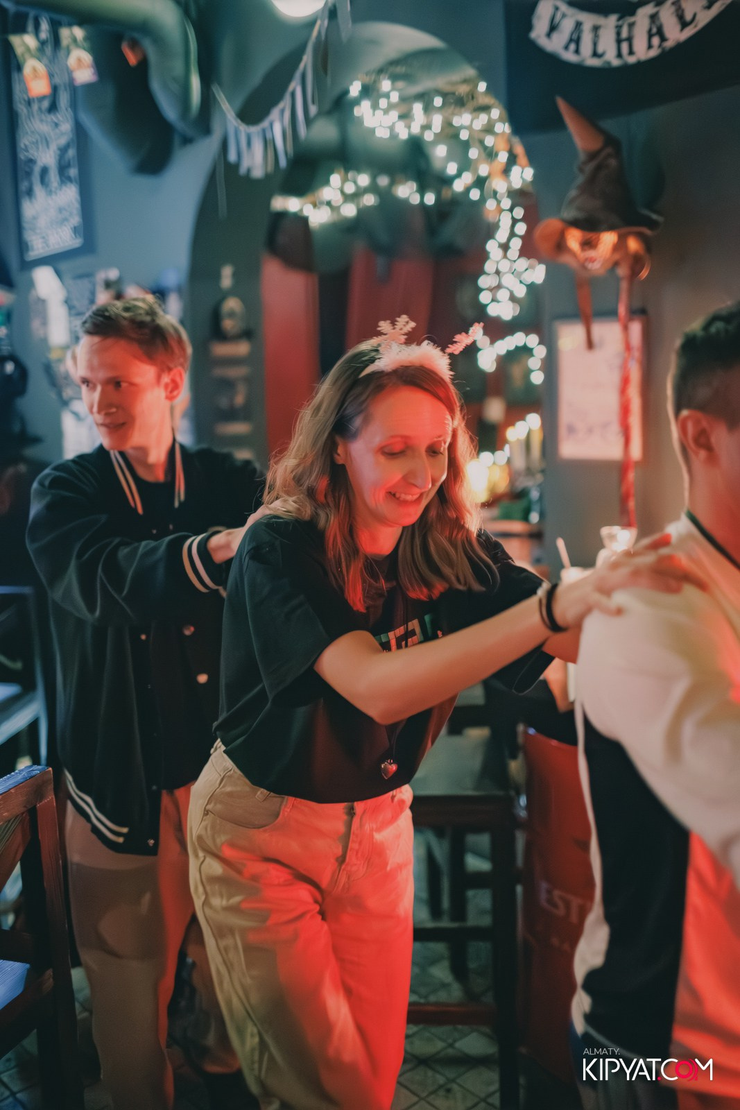 MERRY CREEPYSTMASS AND SPOOKY NEW YEAR — QUEEN OF THE DARKNESS BAR. КИПЯТКОМ АЛМАТЫ!