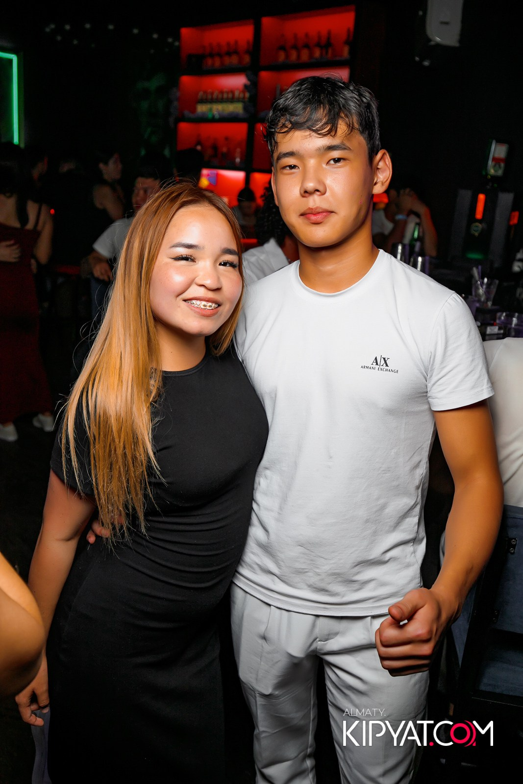 UYAT EMES BAR. КИПЯТКОМ АЛМАТЫ!