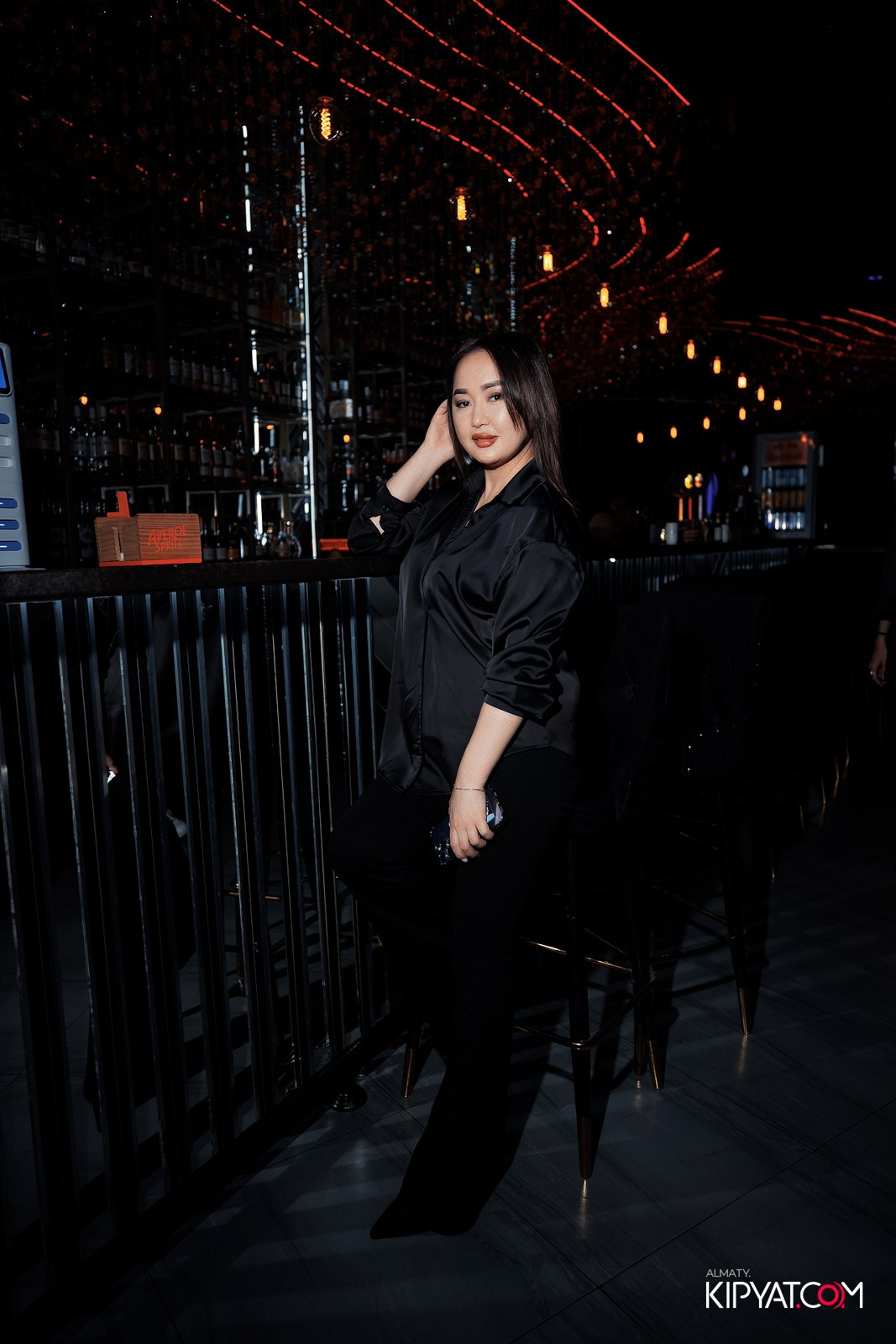 FRIENDS BAR & TERRACE. КИПЯТКОМ АЛМАТЫ!