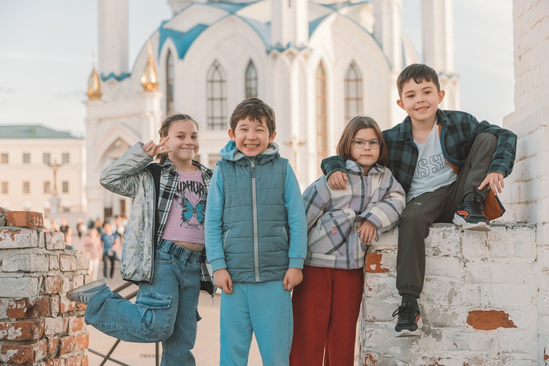 Фотопрогулка одноклассников. 2 класс