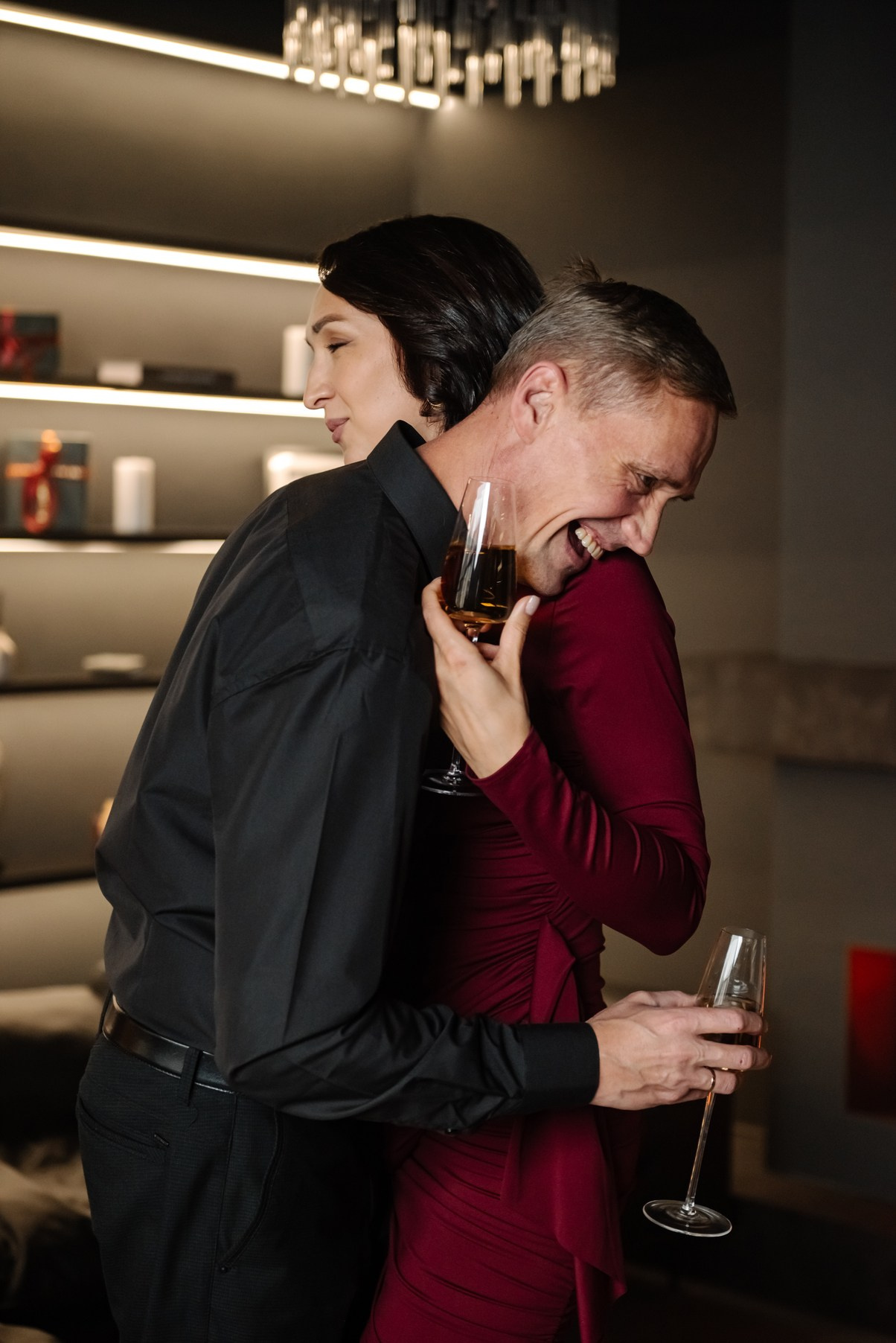 С любимым. Темный зал. Свадебный и сеейный фотограф в Санкт-Петербурге Елена Худякова