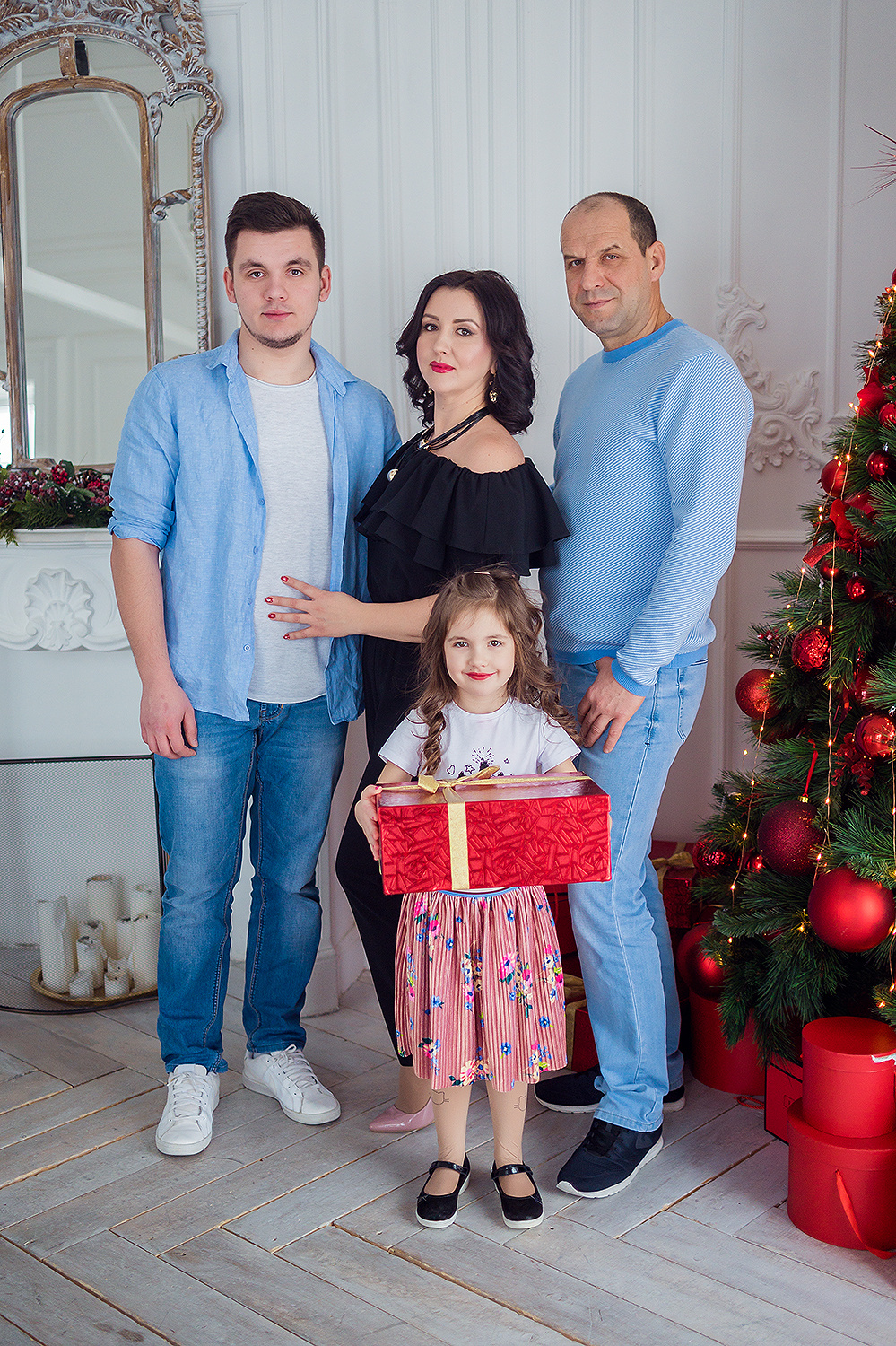 Новогодняя семейная съемка. Фотограф Ростов-на-Дону Белла Керимова