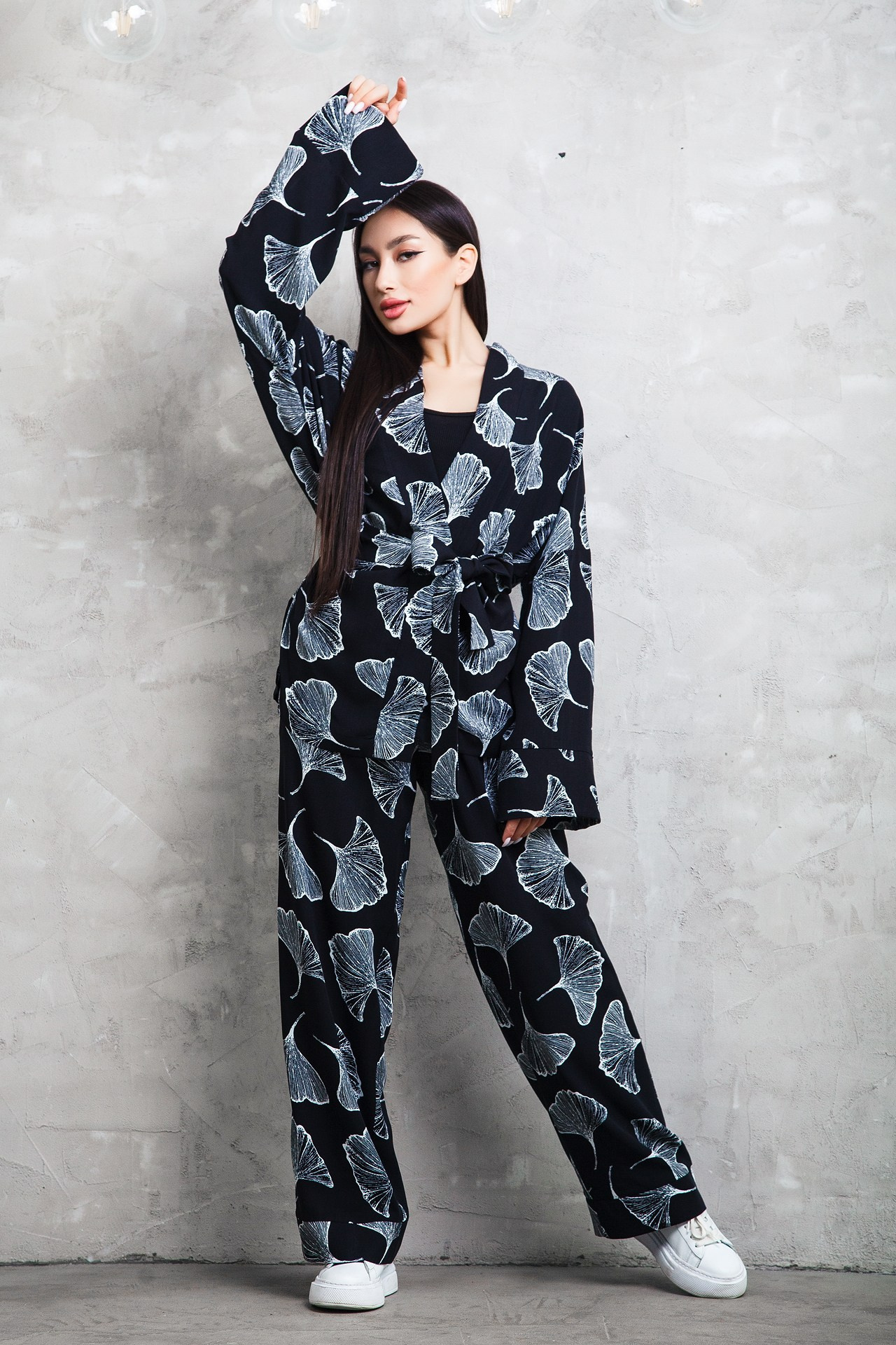 Реклама женской одежды. Натан Супервайзер по Продакшену