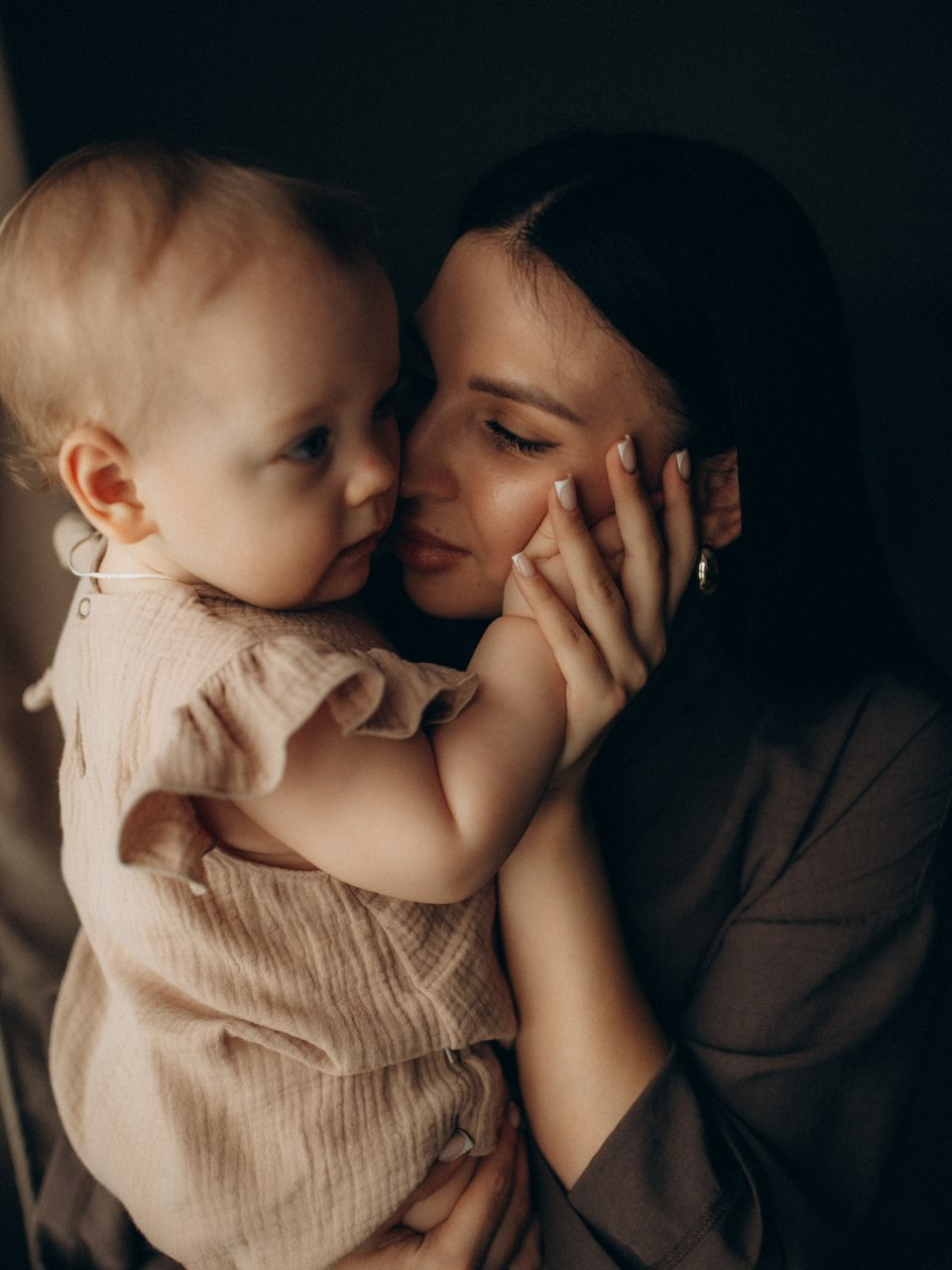 Денис, Юля и малышка Варвара. Семейный фотограф в Москве и Люберцах Юлия Гуськова