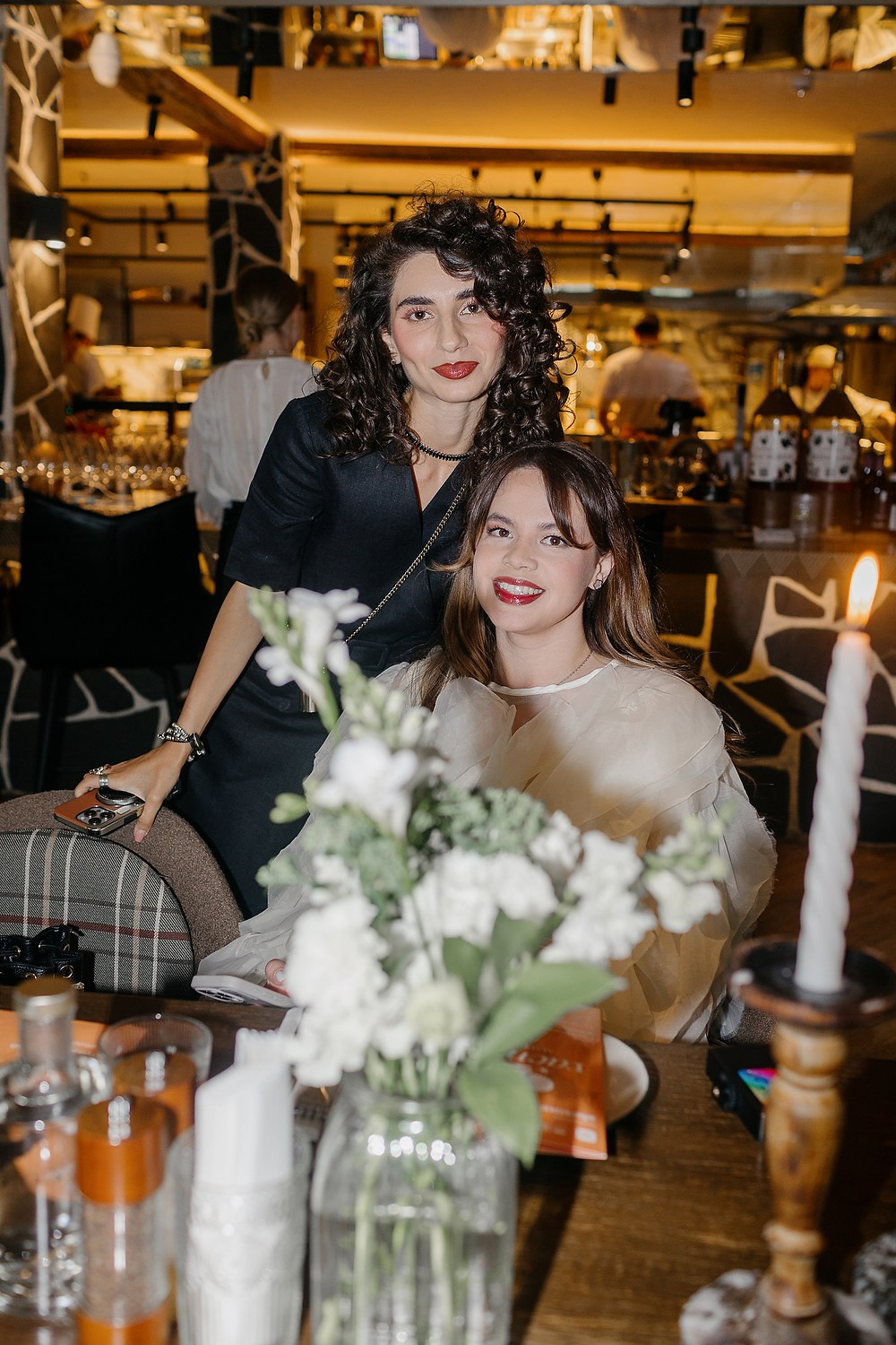 Ужин в CoCo Chalet. RetroChic Фото