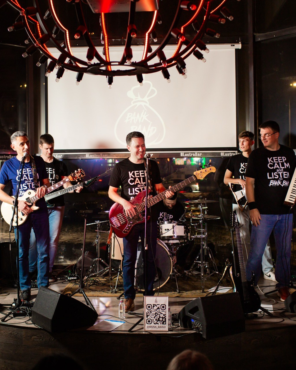 LЮSTRA bar 10.12.2025. Московская кавер-группа BankBand