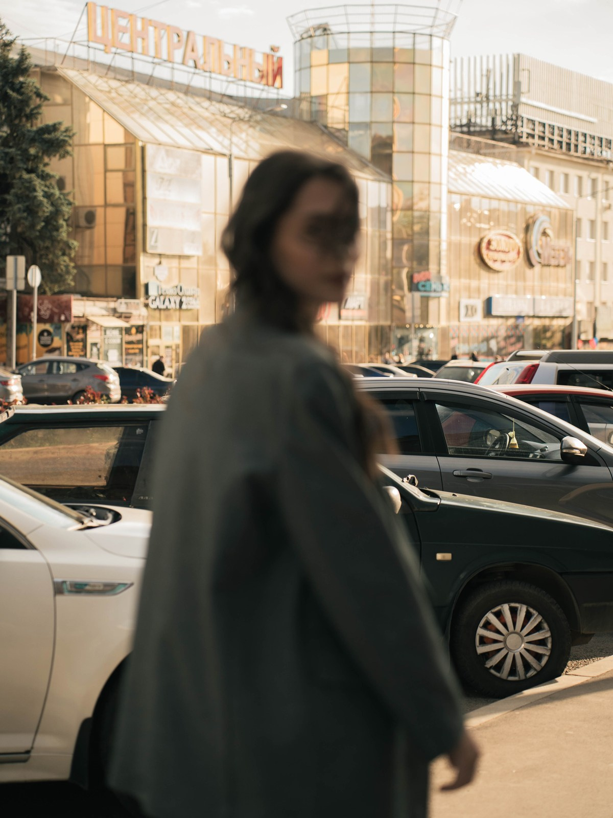 Карина: прогулка в городе. Тори Ма | фотограф из Луганска Виктория Марченко