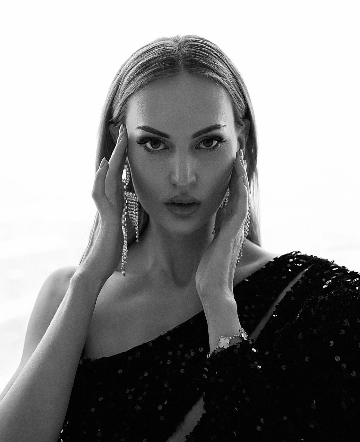 LOVE. Fashion & Boudoir photographer Diana Ageeva