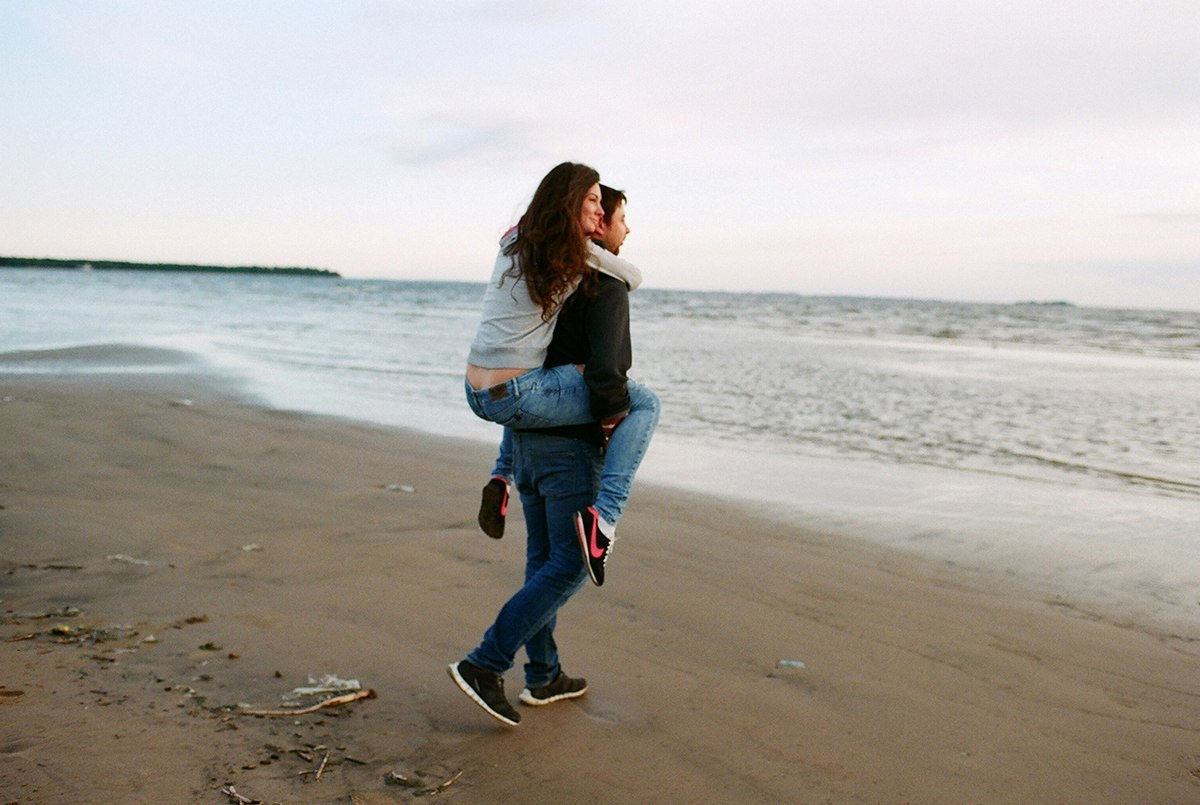 Андрей и Катя. Свадебный и семейный пленочный фотограф в Петербурге Истомина Ирина