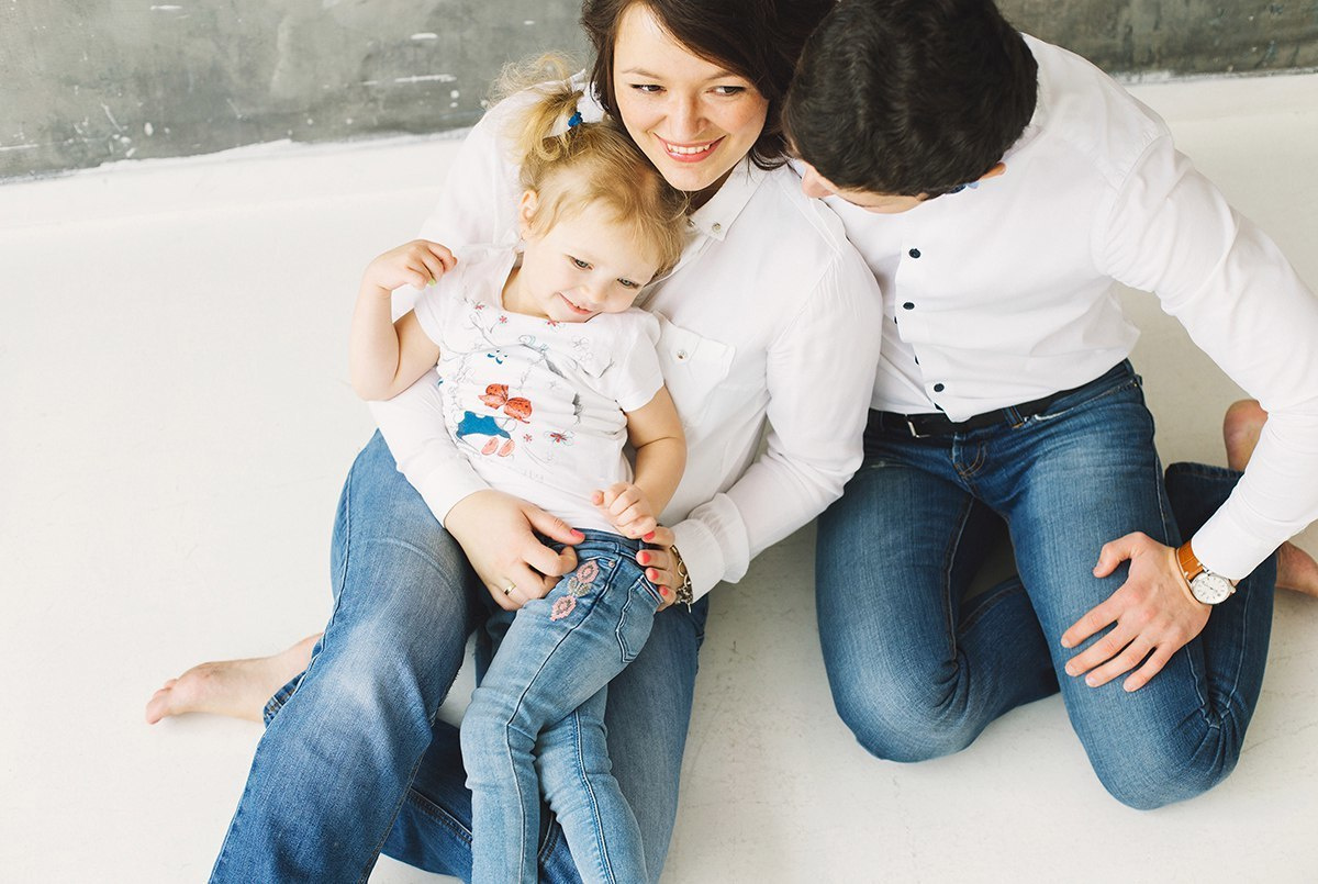 Юля Тимур и Арина. Свадебный и семейный пленочный фотограф в Петербурге Истомина Ирина